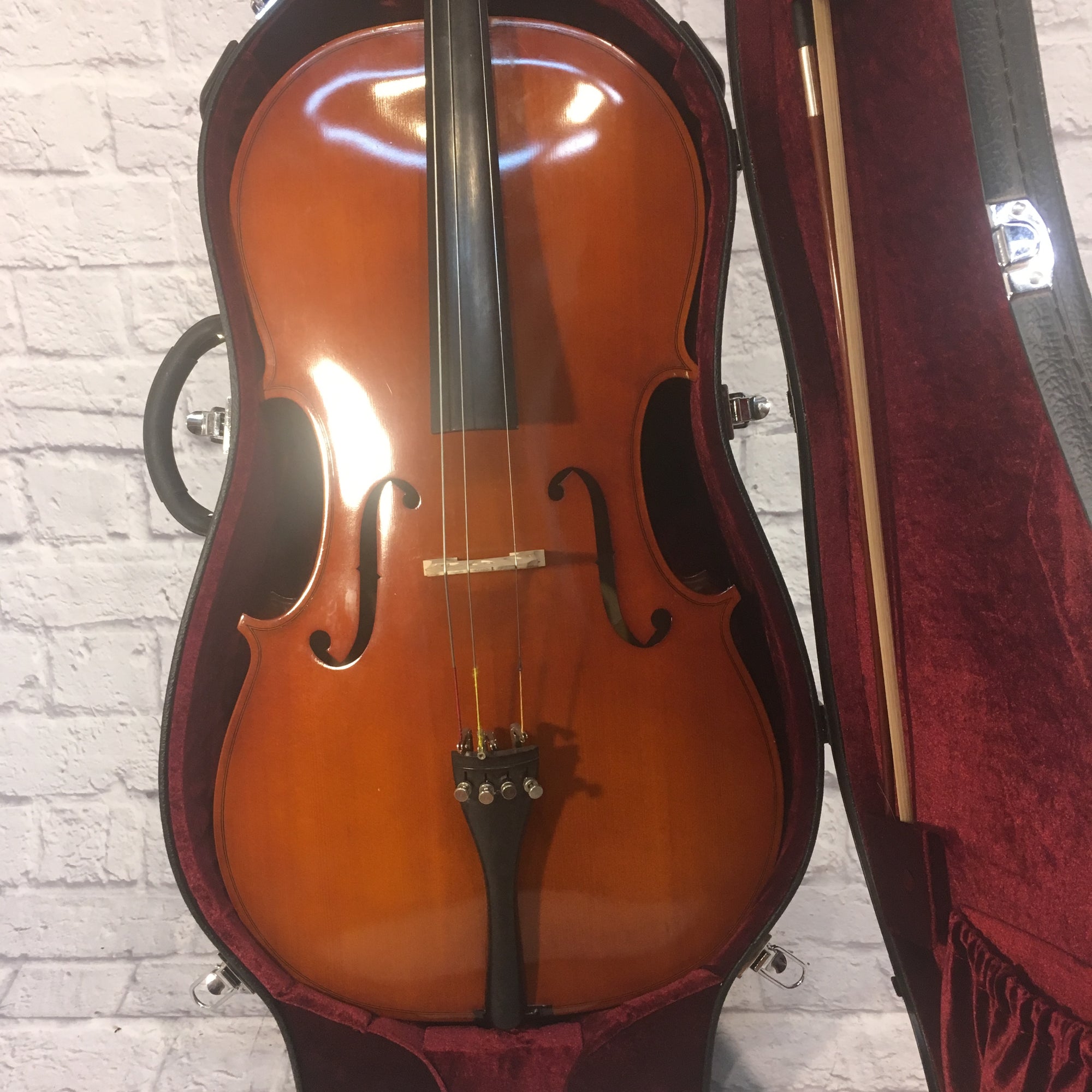 ** Lidl L310 4/4 Cello w Hard Case