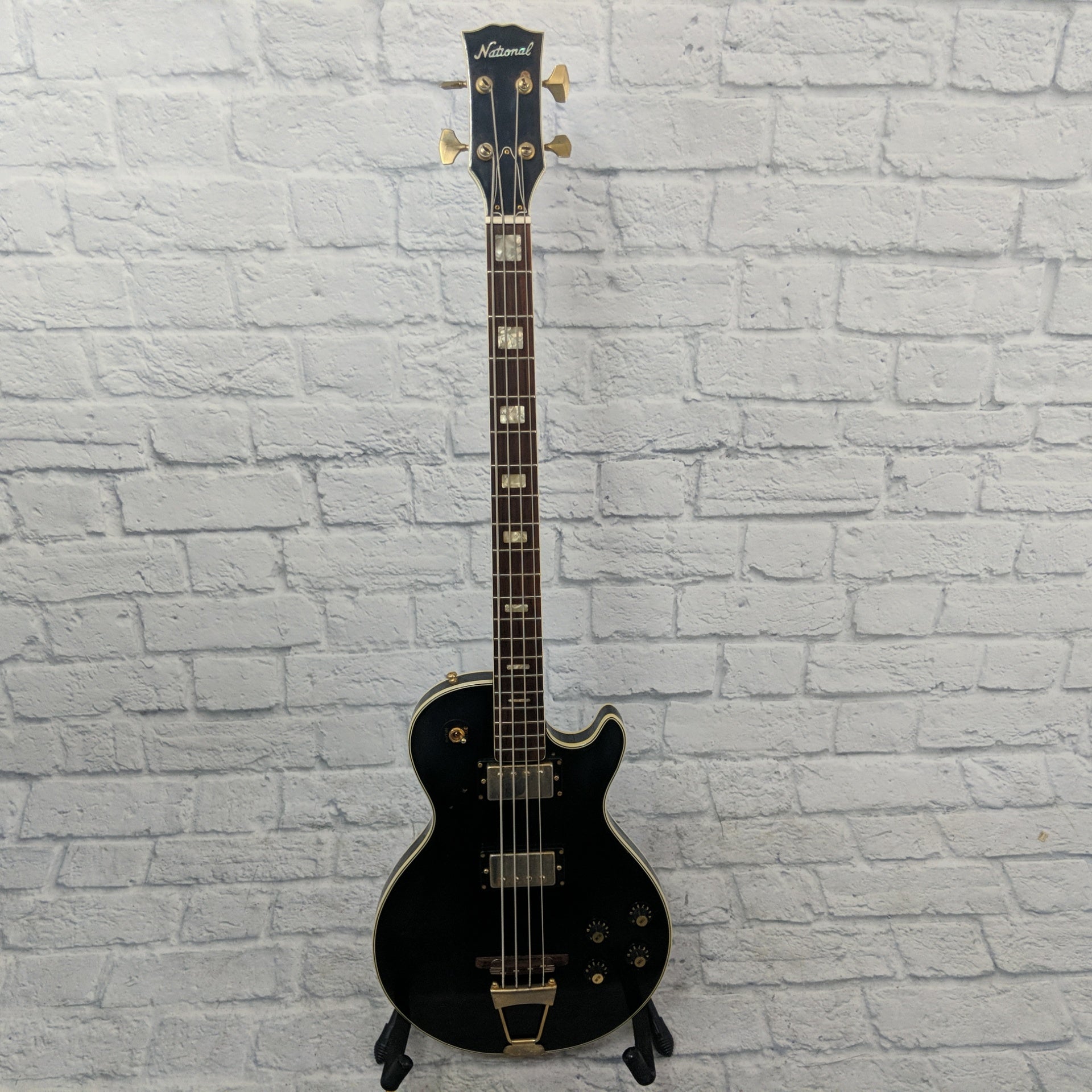 Vintage National 4 String Bass Single Cutaway (LP 477-2B