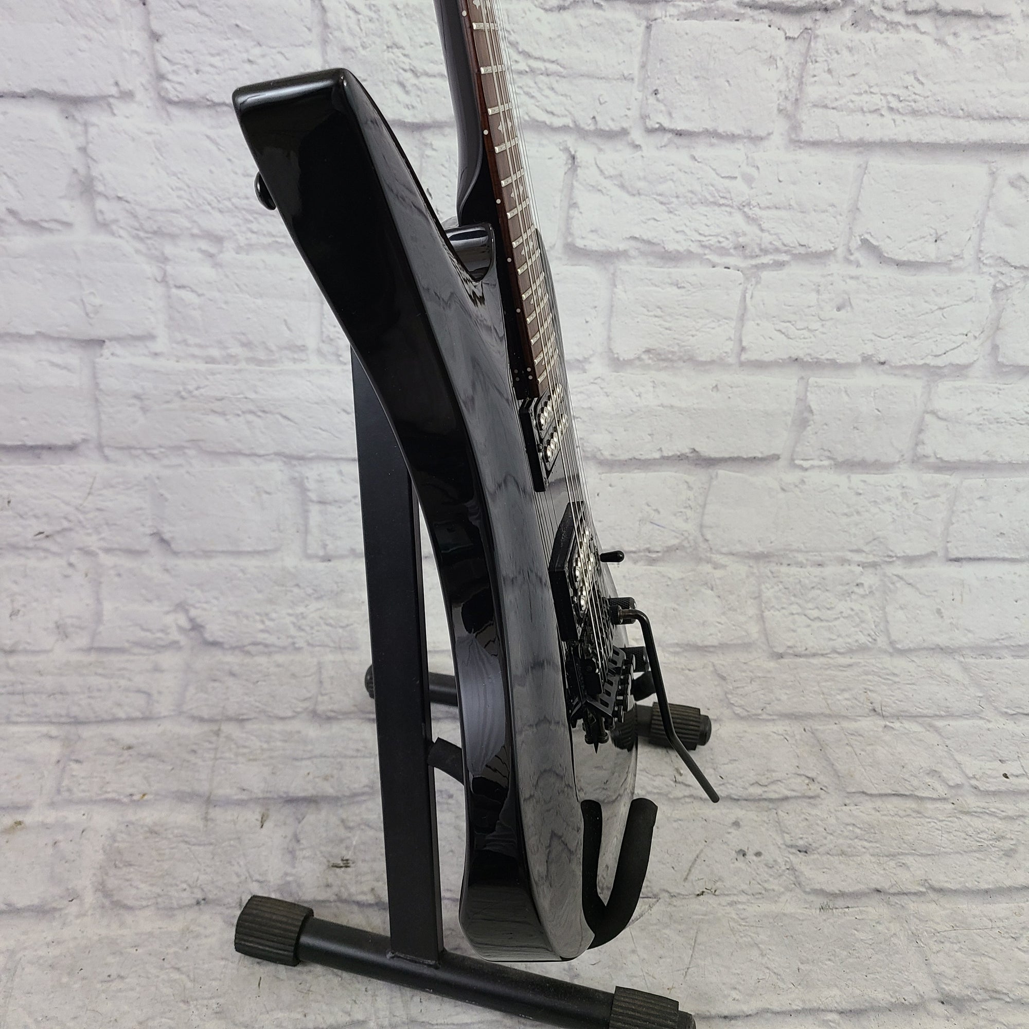 Schecter Synyster Gates Deluxe Electric Guitar