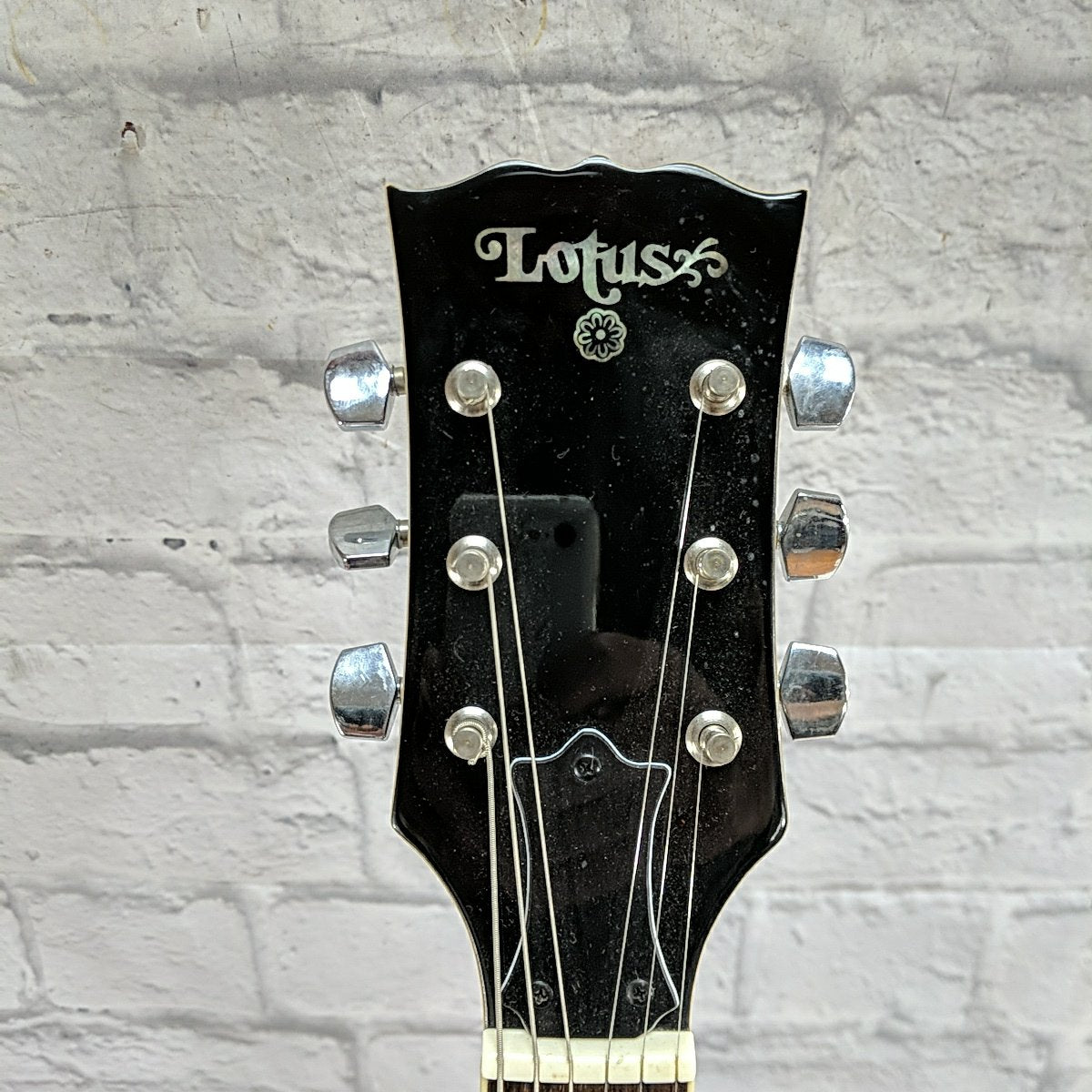 Lotus L555 LP Style Black Made in Korea Electric Guitar