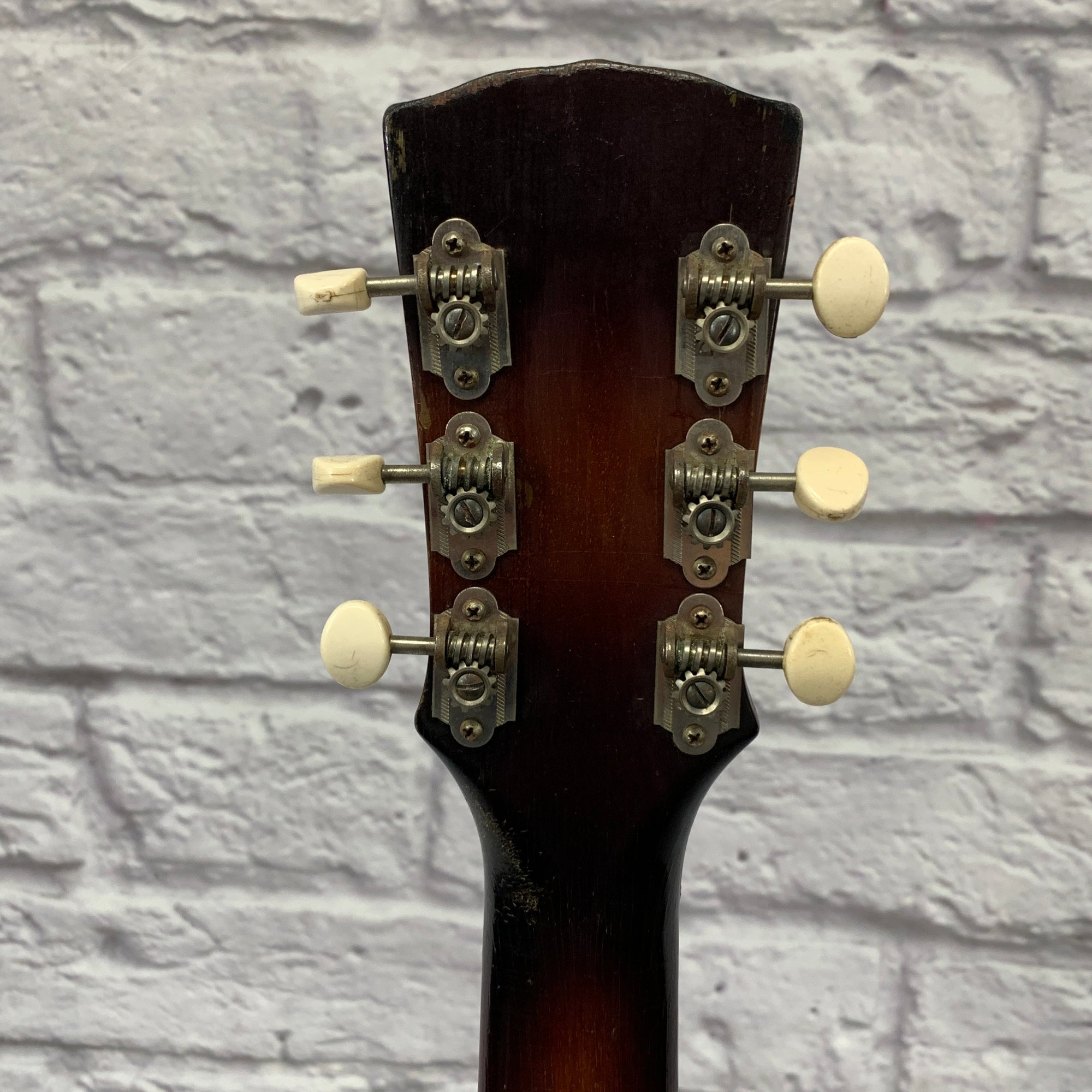 Vintage Vega D-26 Archtop Acoustic Guitar Sunburst