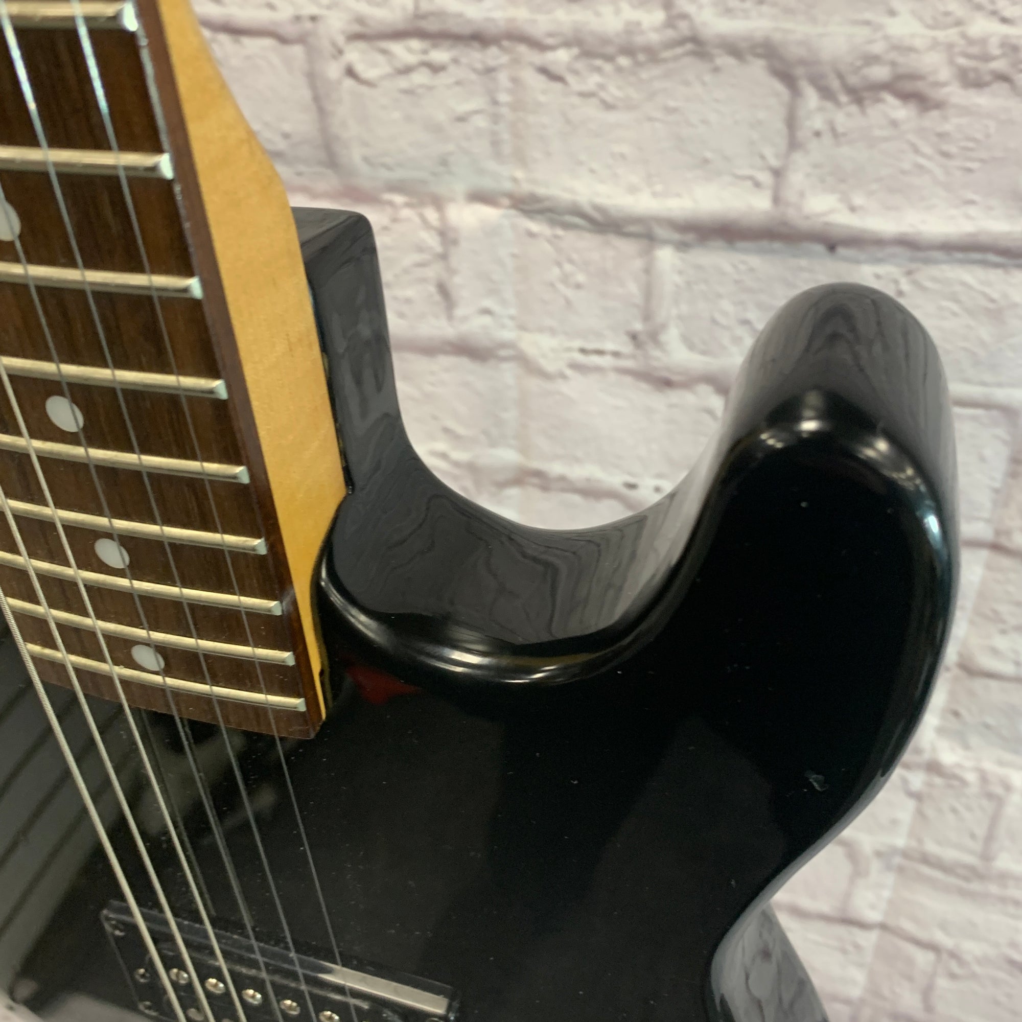 J Reynolds 3/4 Scale Electric Guitar with Coil Tap