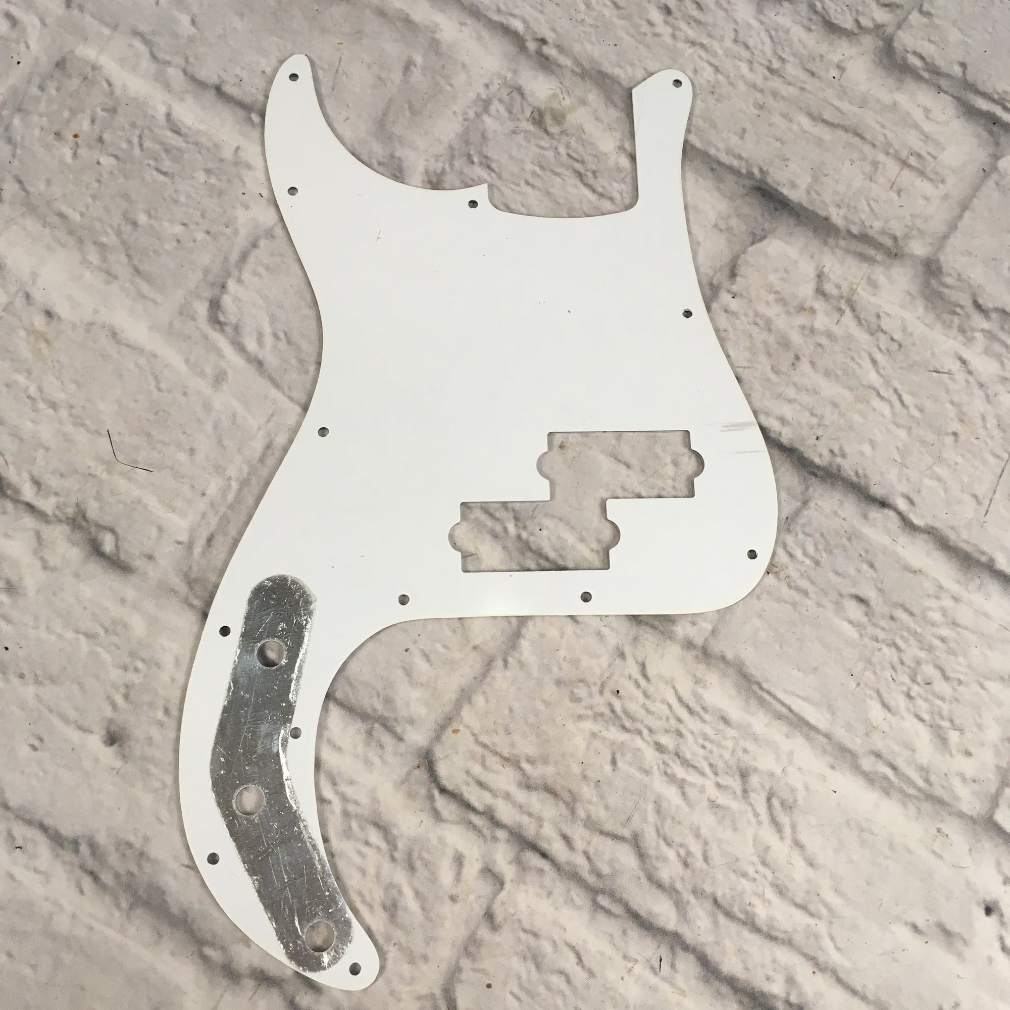 P Bass Style Pickguard White
