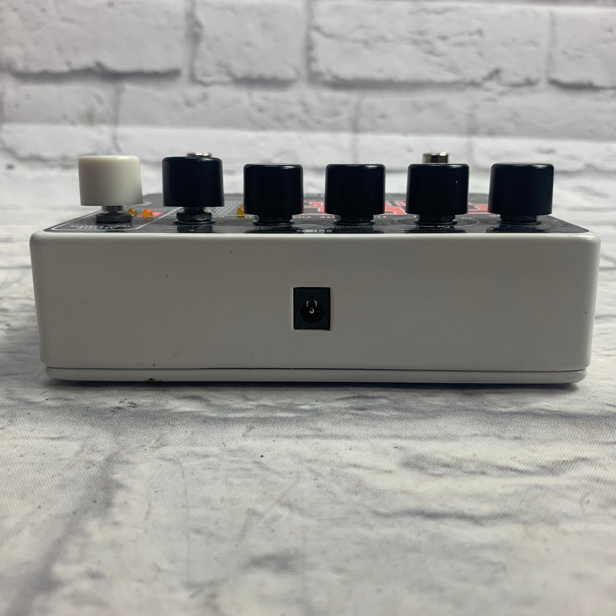 Electro-Harmonix Ring Thing Pedal