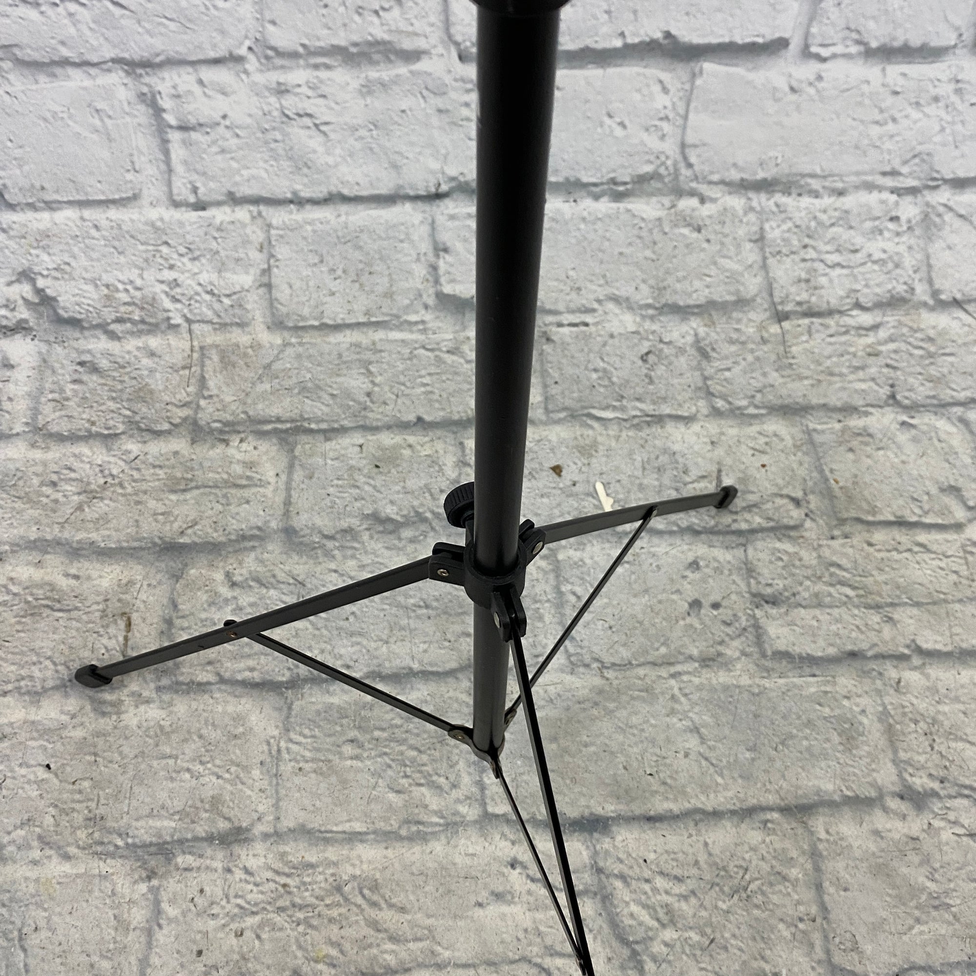 SLM Hardware Music Stand