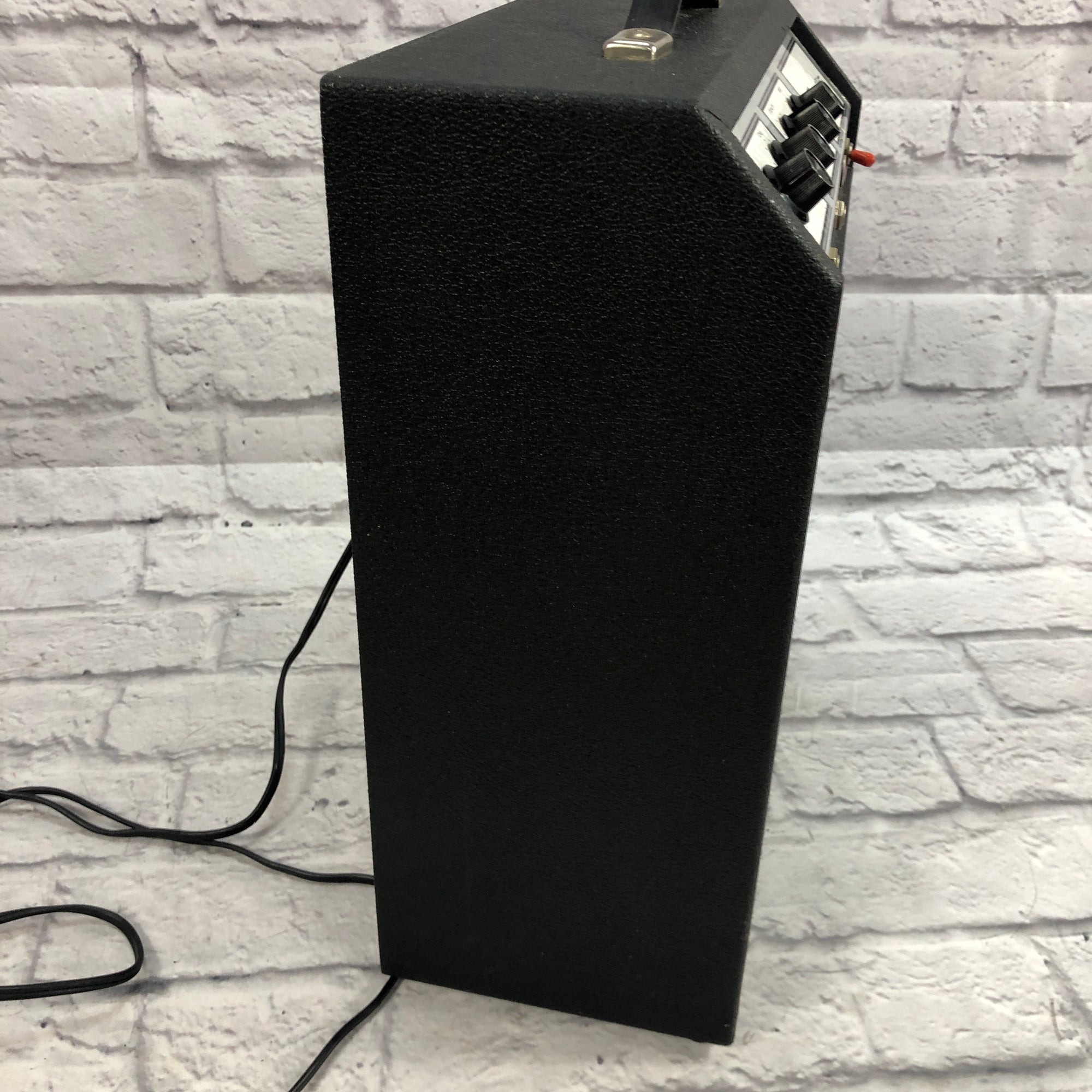 Vintage 1960's Silvertone 10XL Combo Guitar Amp