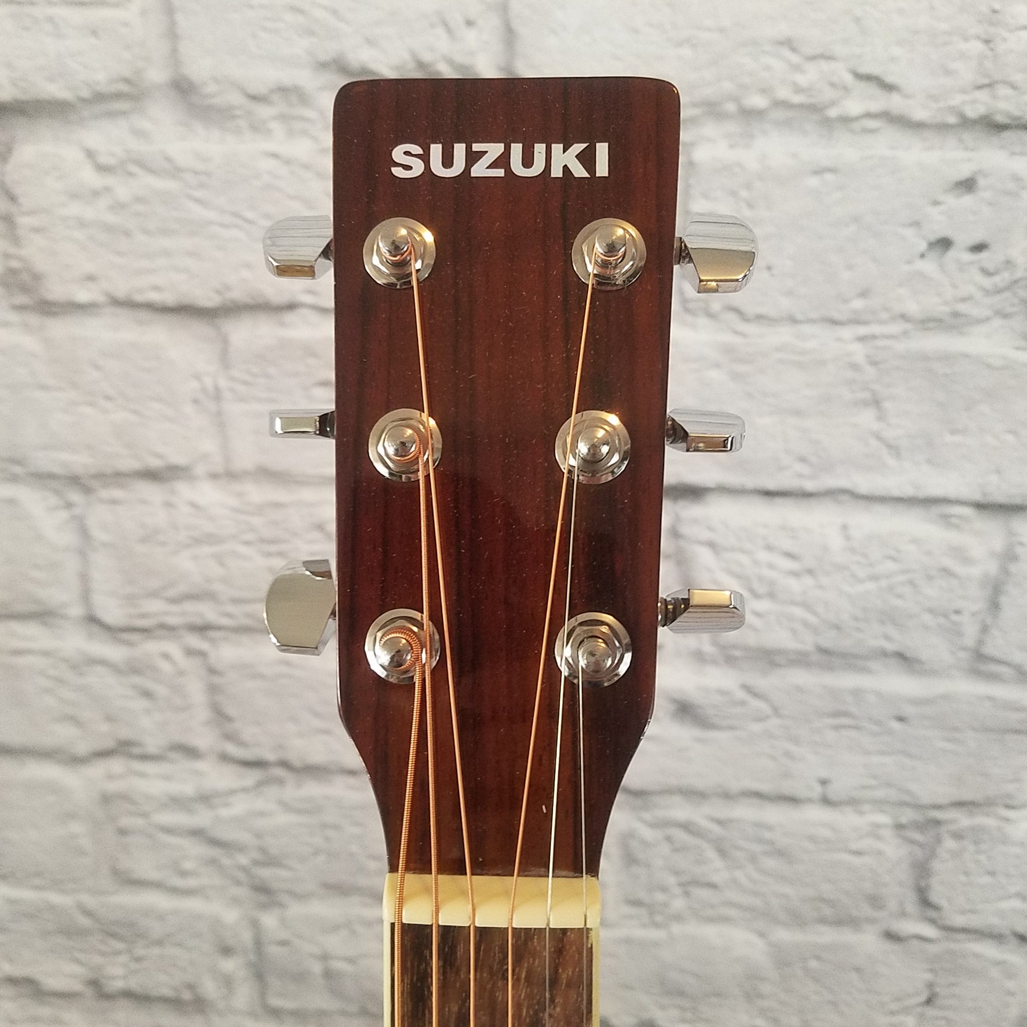 Suzuki SDG-35CE Acoustic/Electric Guitar