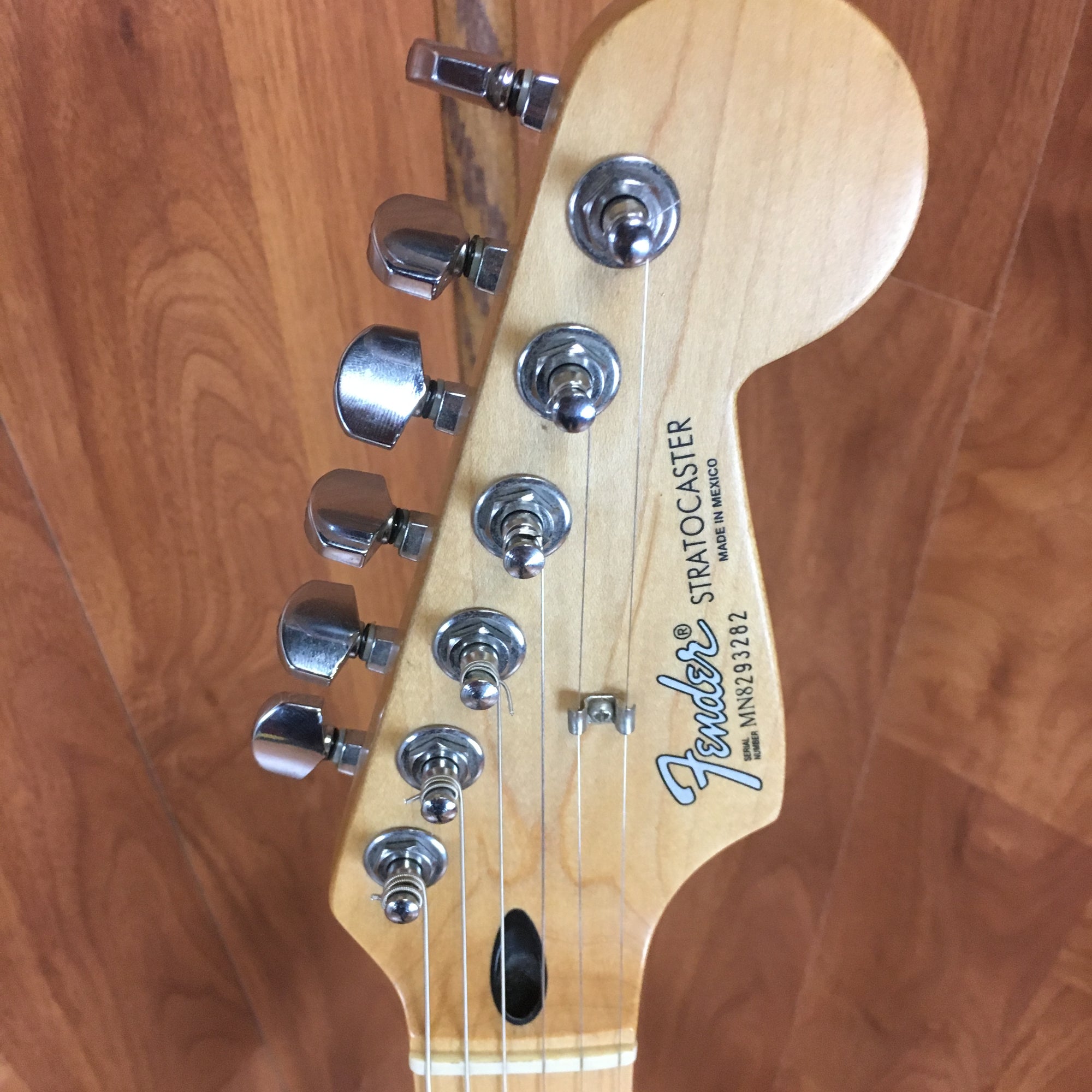 1998 Mexican Fender Stratocaster - Evolution Music