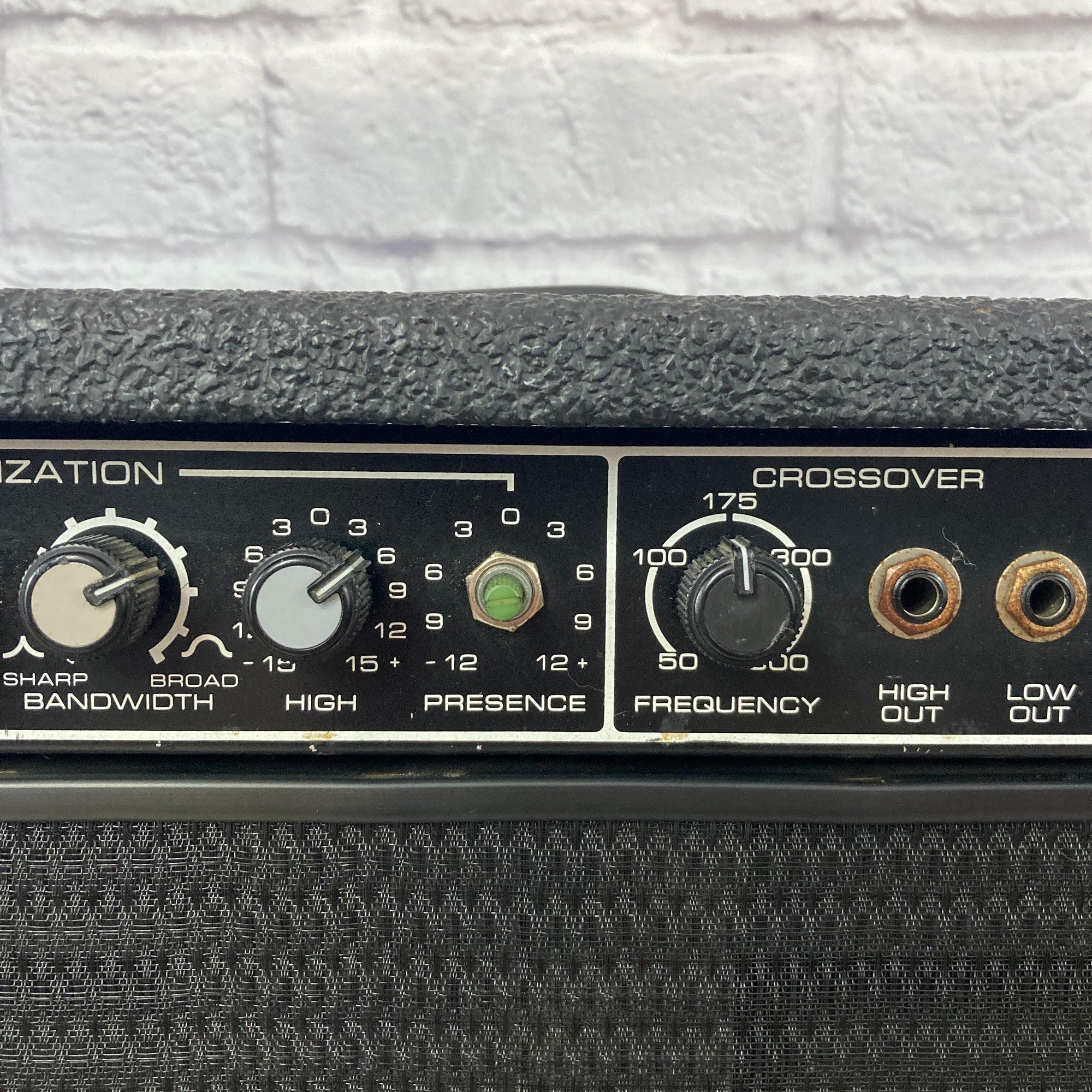 Peavey Tnt 130 Bass Combo Amp Evolution Music 5240