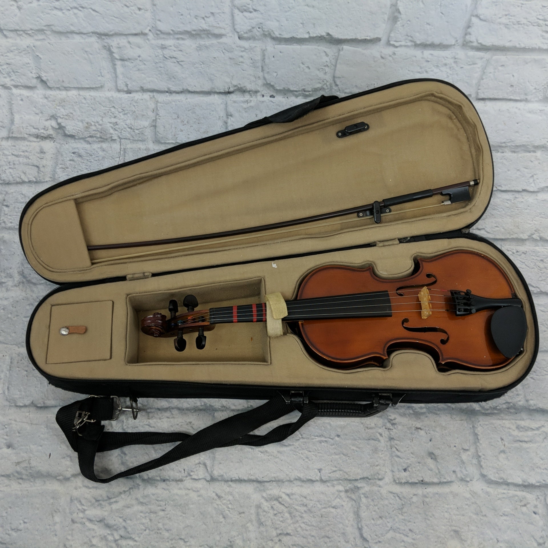 Palatino 1/2 Size Violin w/ Case