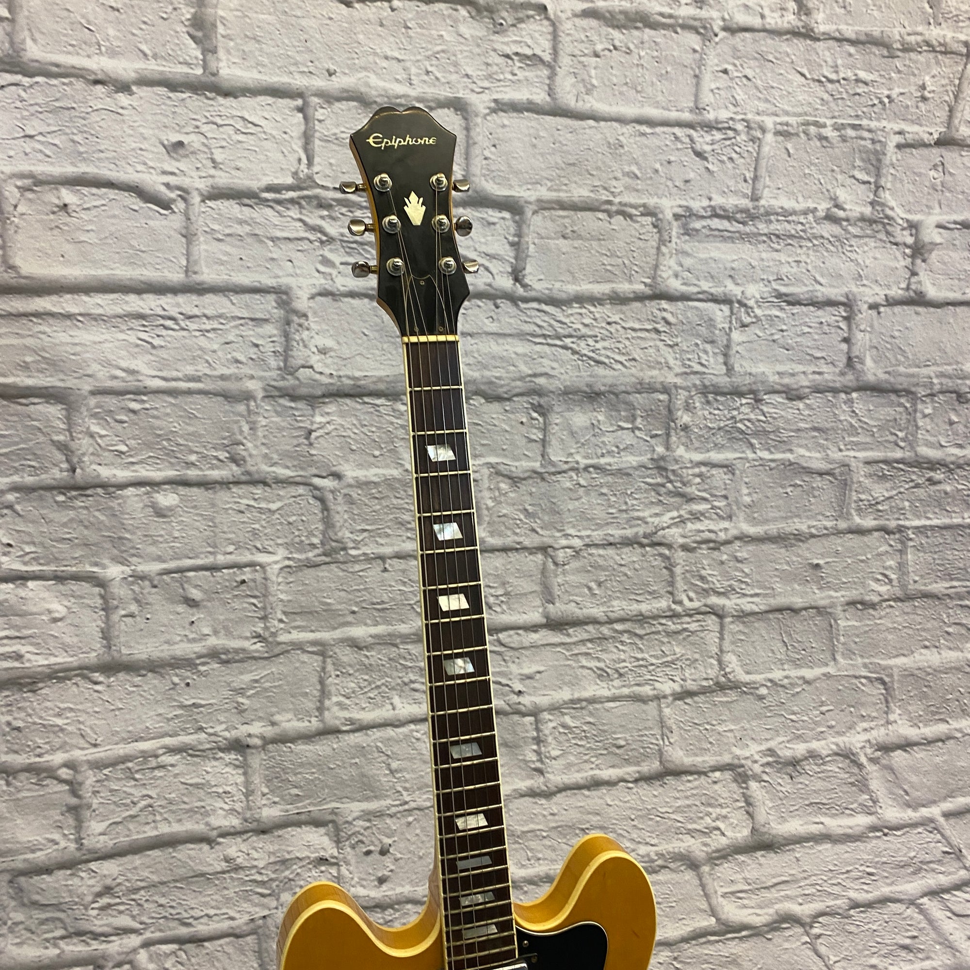 Vintage 1970s Epiphone Riviera AN w/ Case