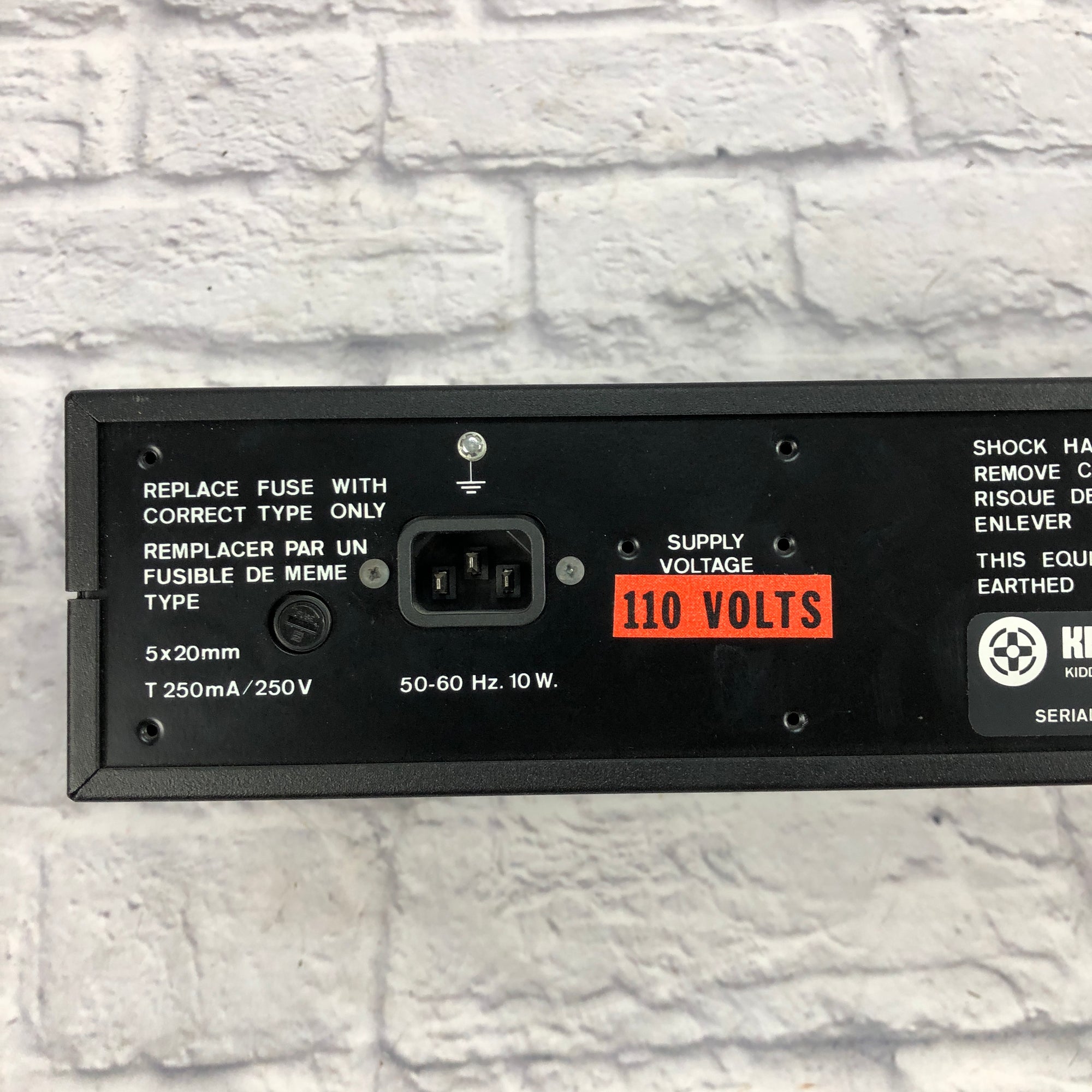 Klark-Teknik DN-300 30 Band Graphic Equalizer - Evolution Music