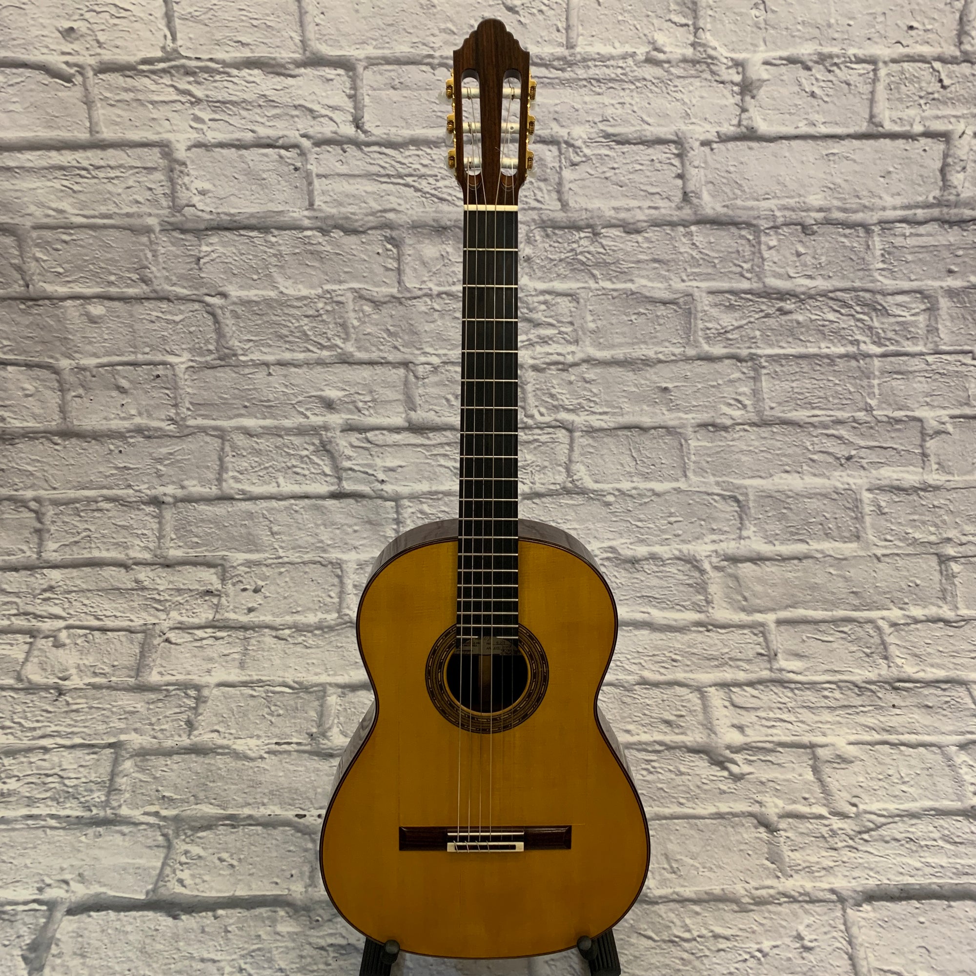 Salvador Castillo Flamenco Guitar 2007 w/ Case