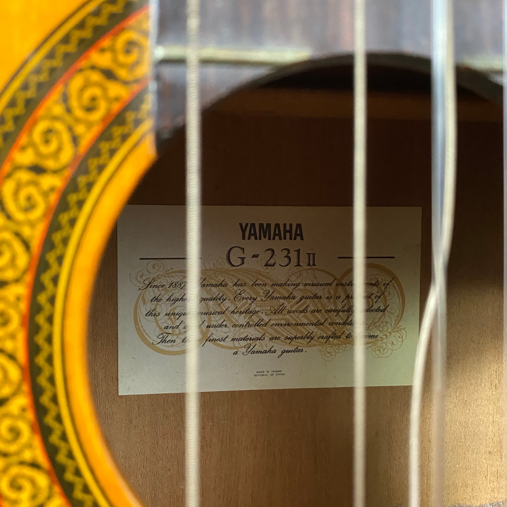 Yamaha G-231ii Classical Acoustic Guitar