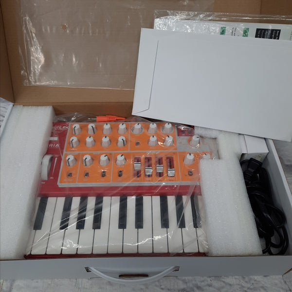Arturia MicroBrute Red Analog Synth - Evolution Music