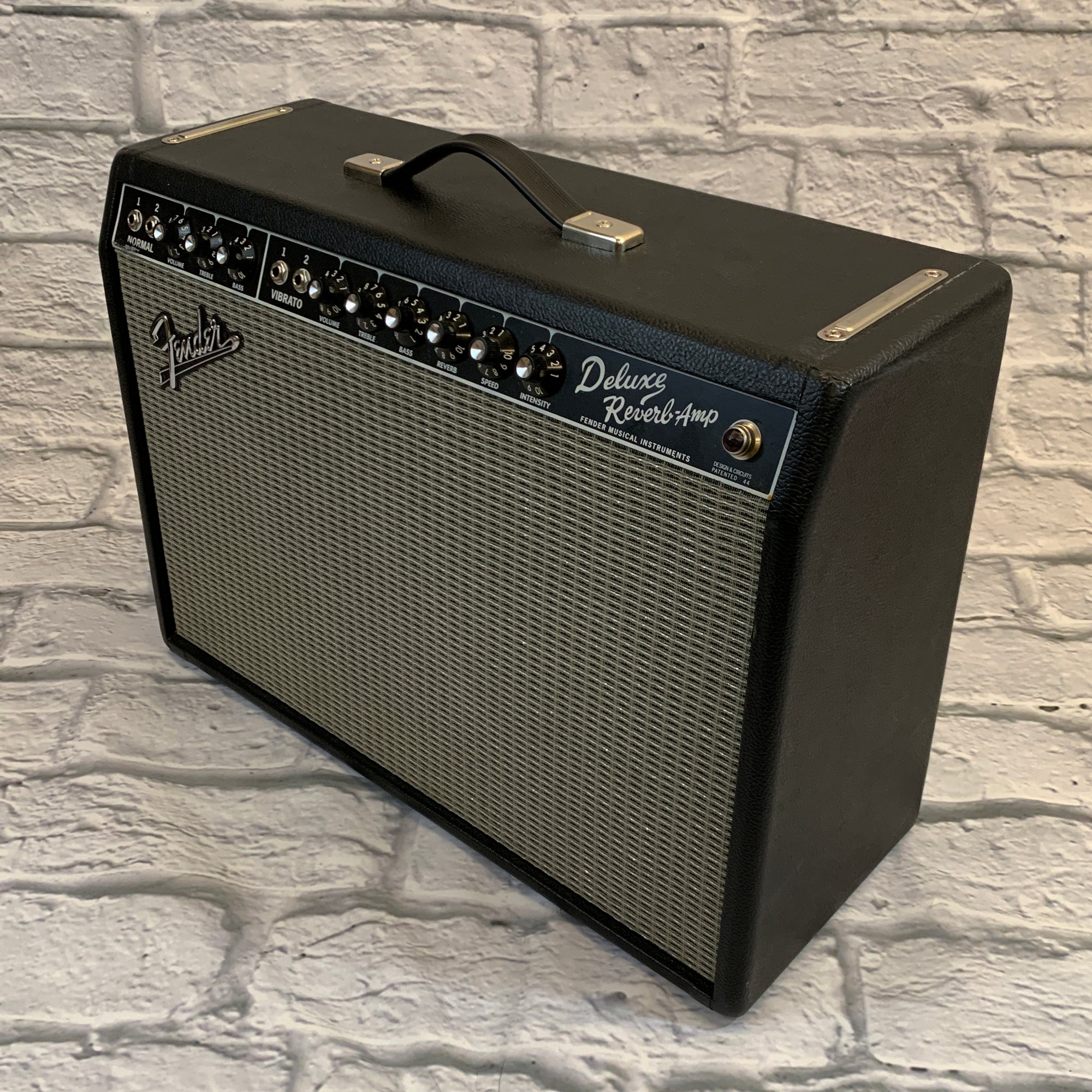 Fender 1965 Deluxe Reverb Reissue w/Foot switch and Slip Cover