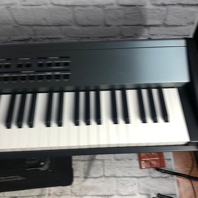 Roland RD-700 Synthesizer