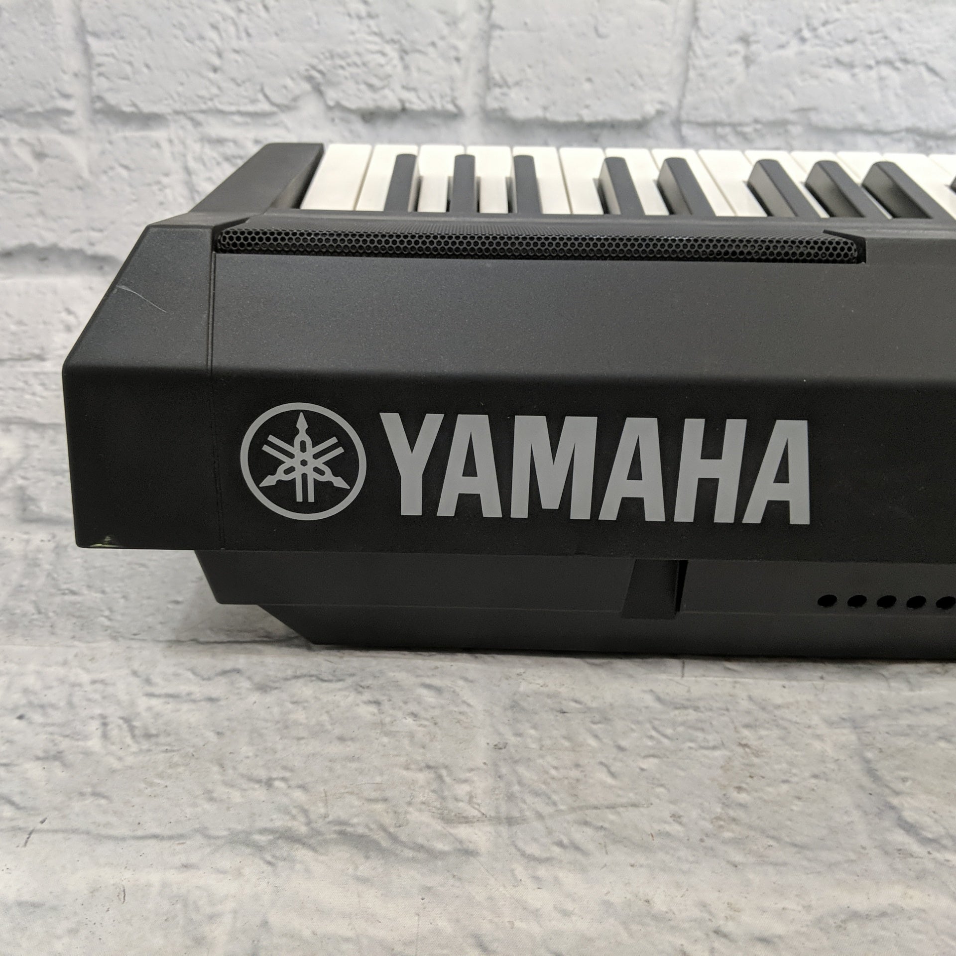 Yamaha P-105 Digital Stage Piano - Evolution Music Yamaha P-105 Digital Stage Piano - Evolution Music