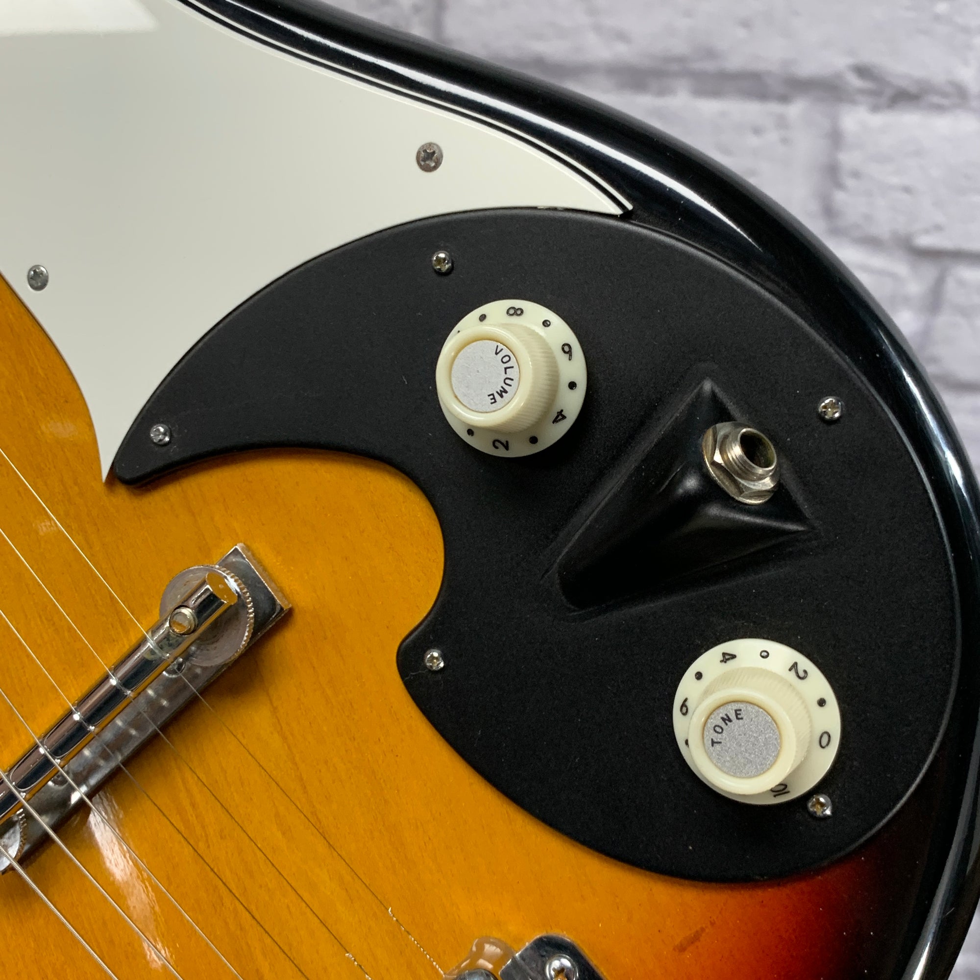 Vintage Del Rey E-110 MIJ Sunburst Electric Guitar