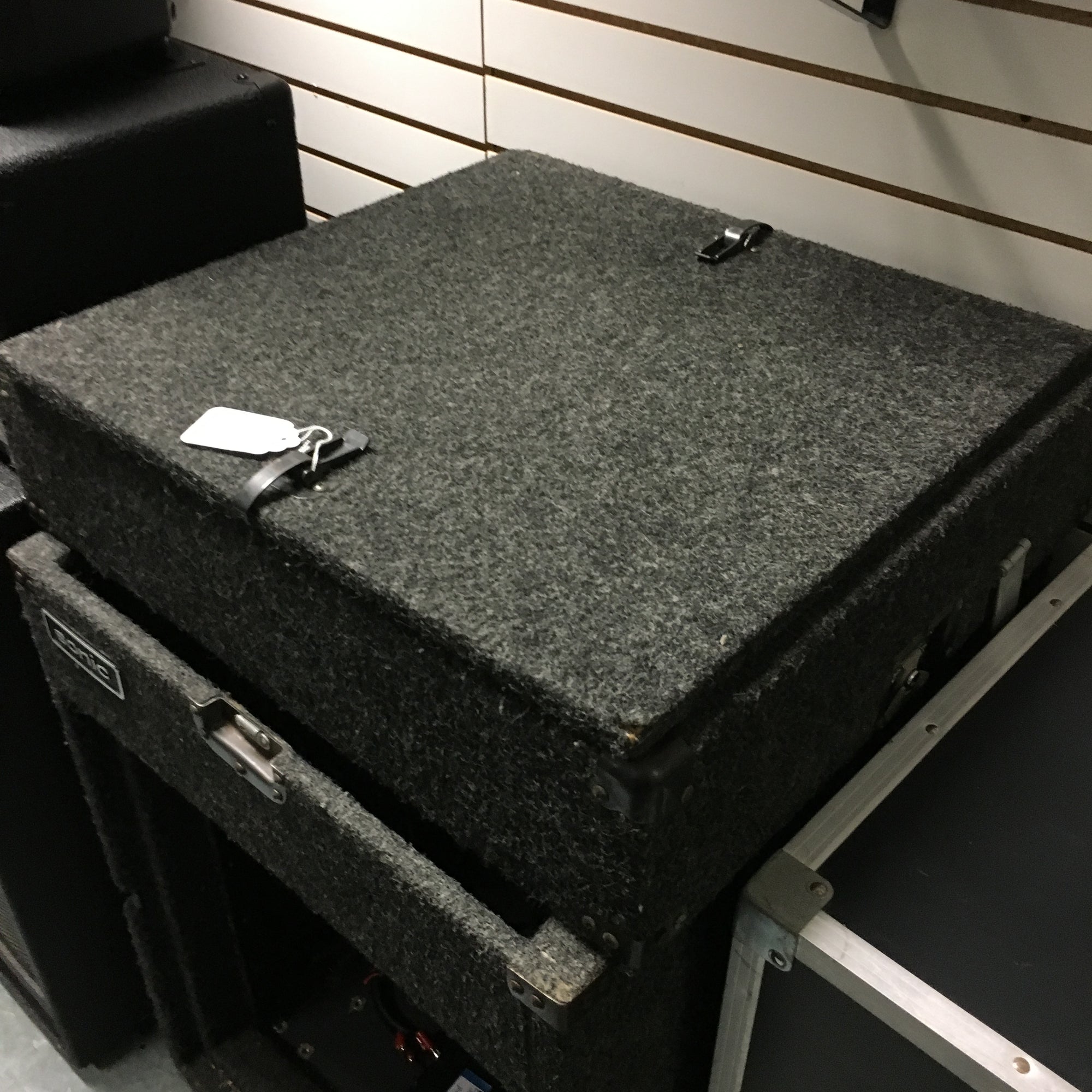 ** Sonic 6U Rack w/ Mixer Slant Rack Top
