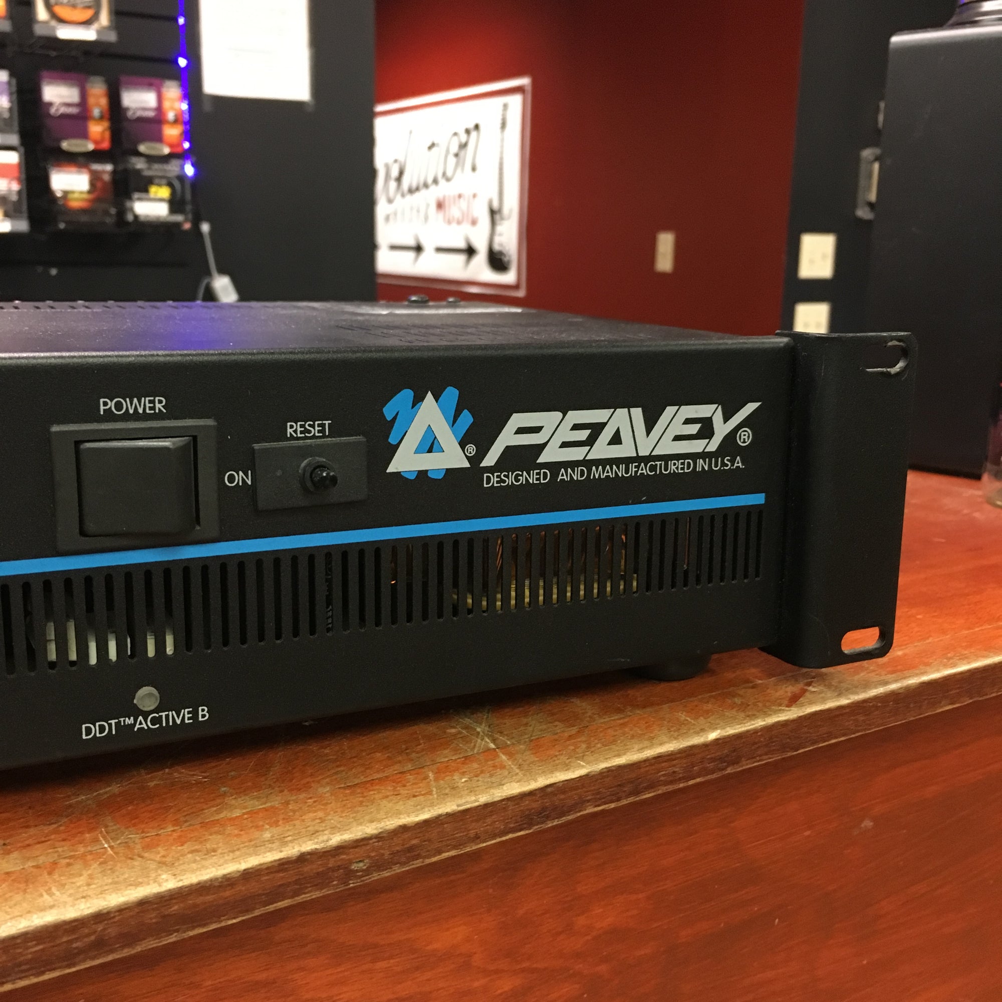 Peavey PV260 Power Amp