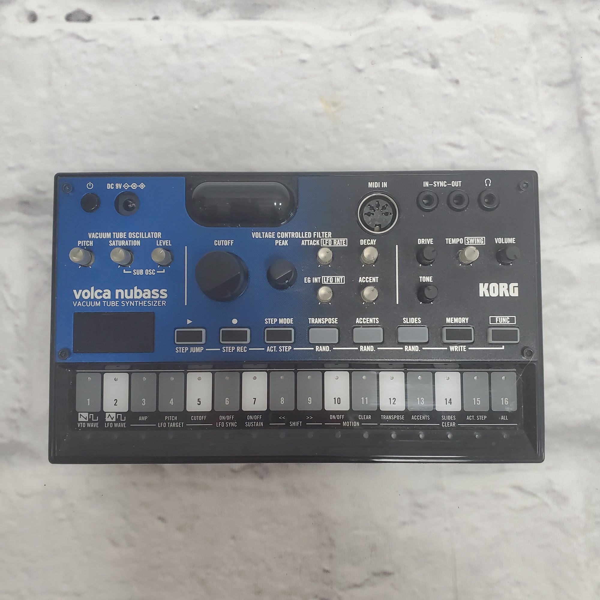 Korg Volca Nubass 16 Vacuum Tube Synth