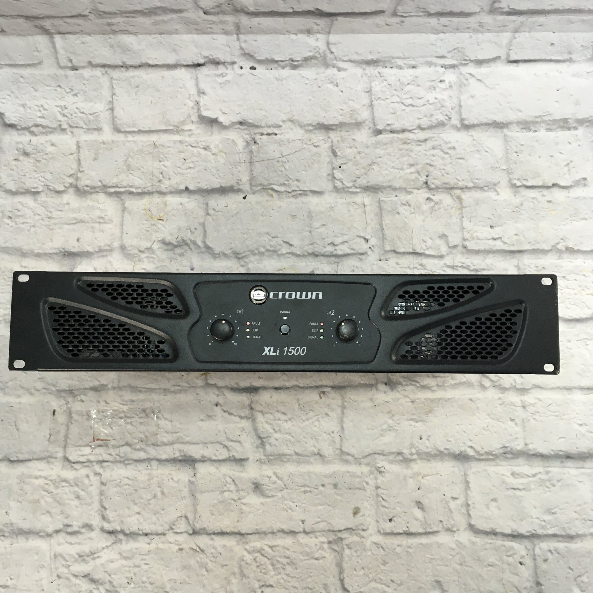 Crown XLi 1500 Power Amp