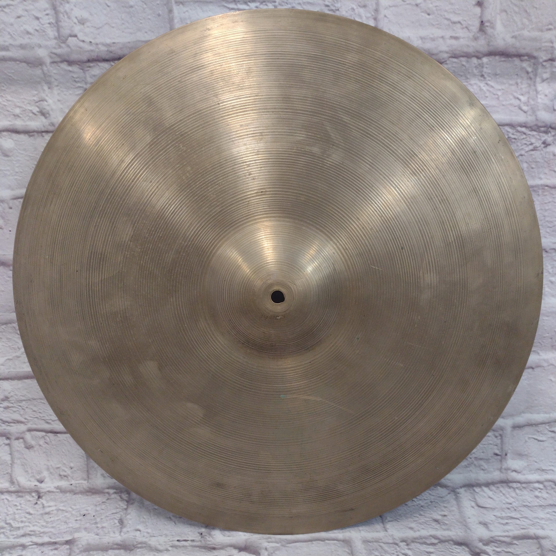 Zildjian Vintage 1960s 22 Avedis Ride Cymbal Keyholed