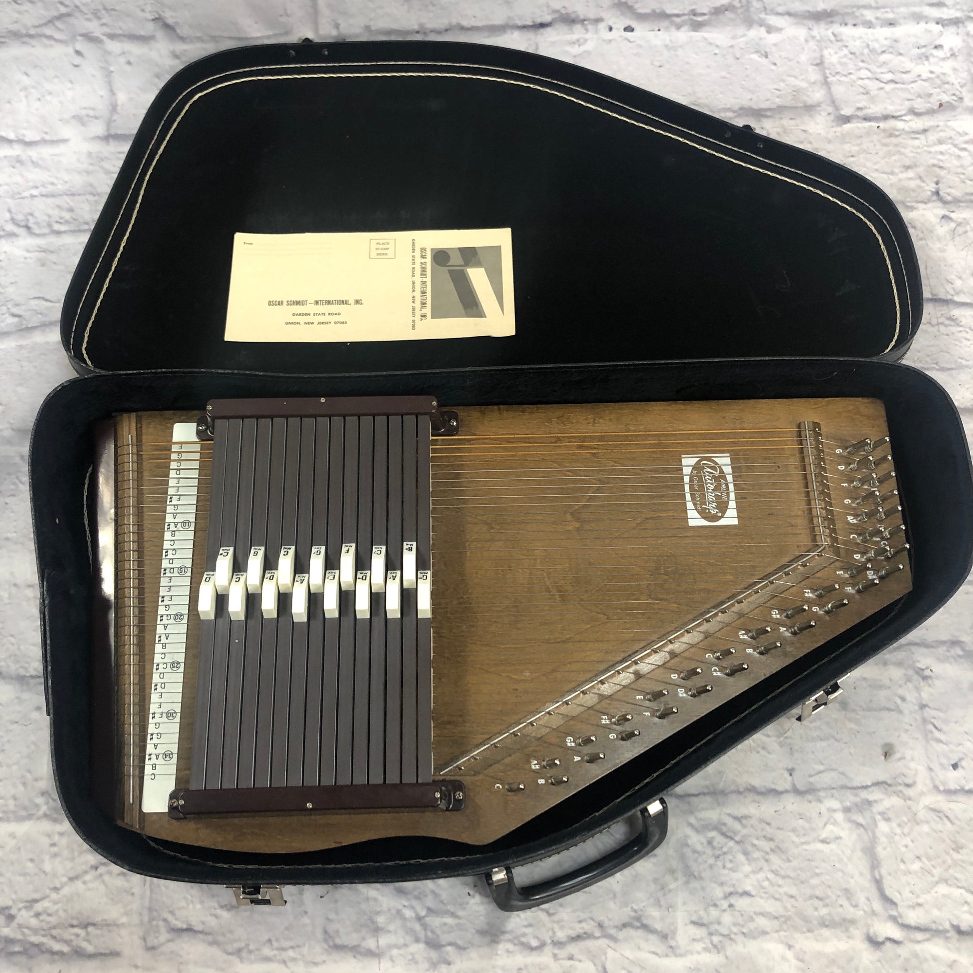 Vintage Airline by Oscar Schmidt Auto Harp with Case