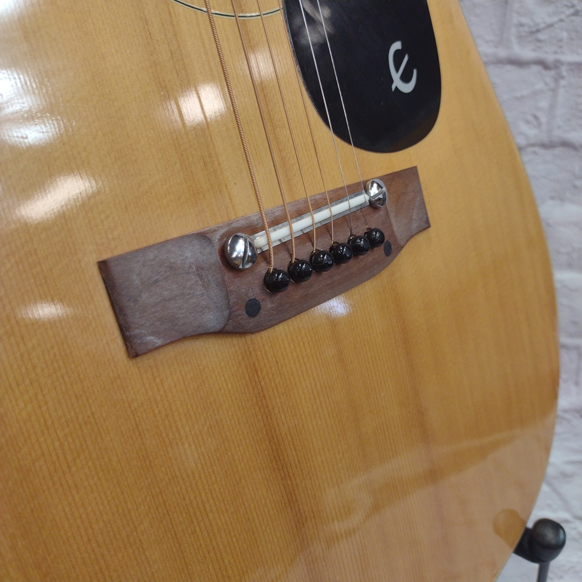 Epiphone FT-140 MIJ Acoustic Guitar Natural