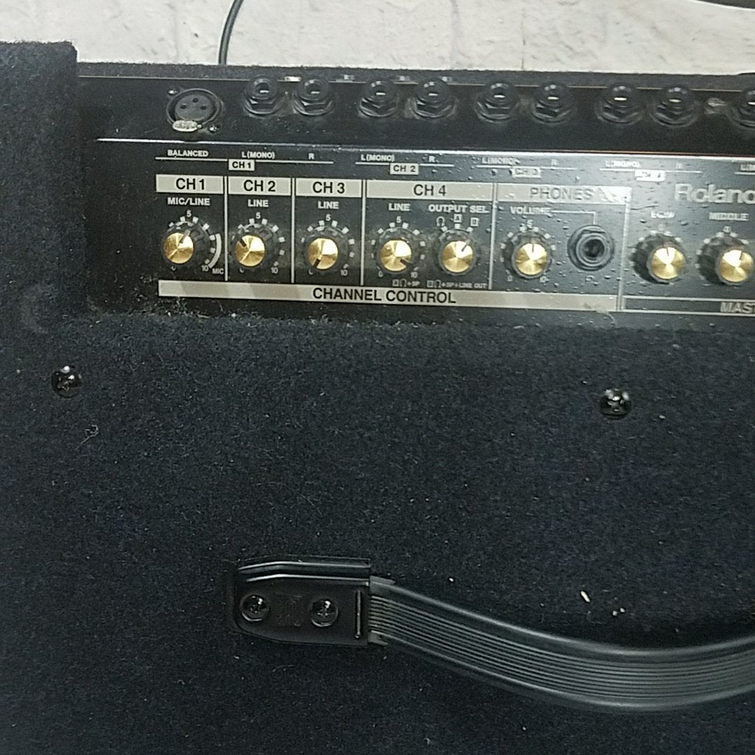 Roland KC-550 4-Channel Stereo Mixing Keyboard Amplifier
