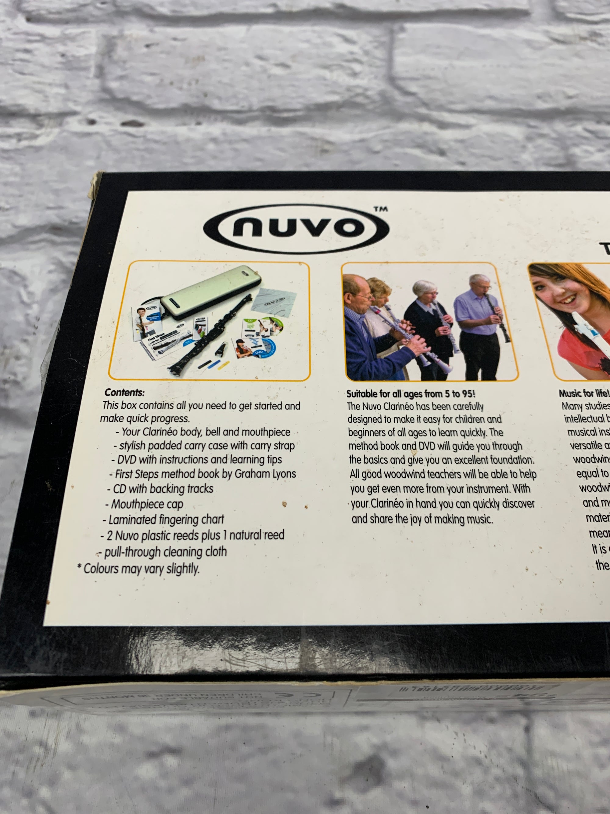 Nuvo Clarineo Beginner Clarinet