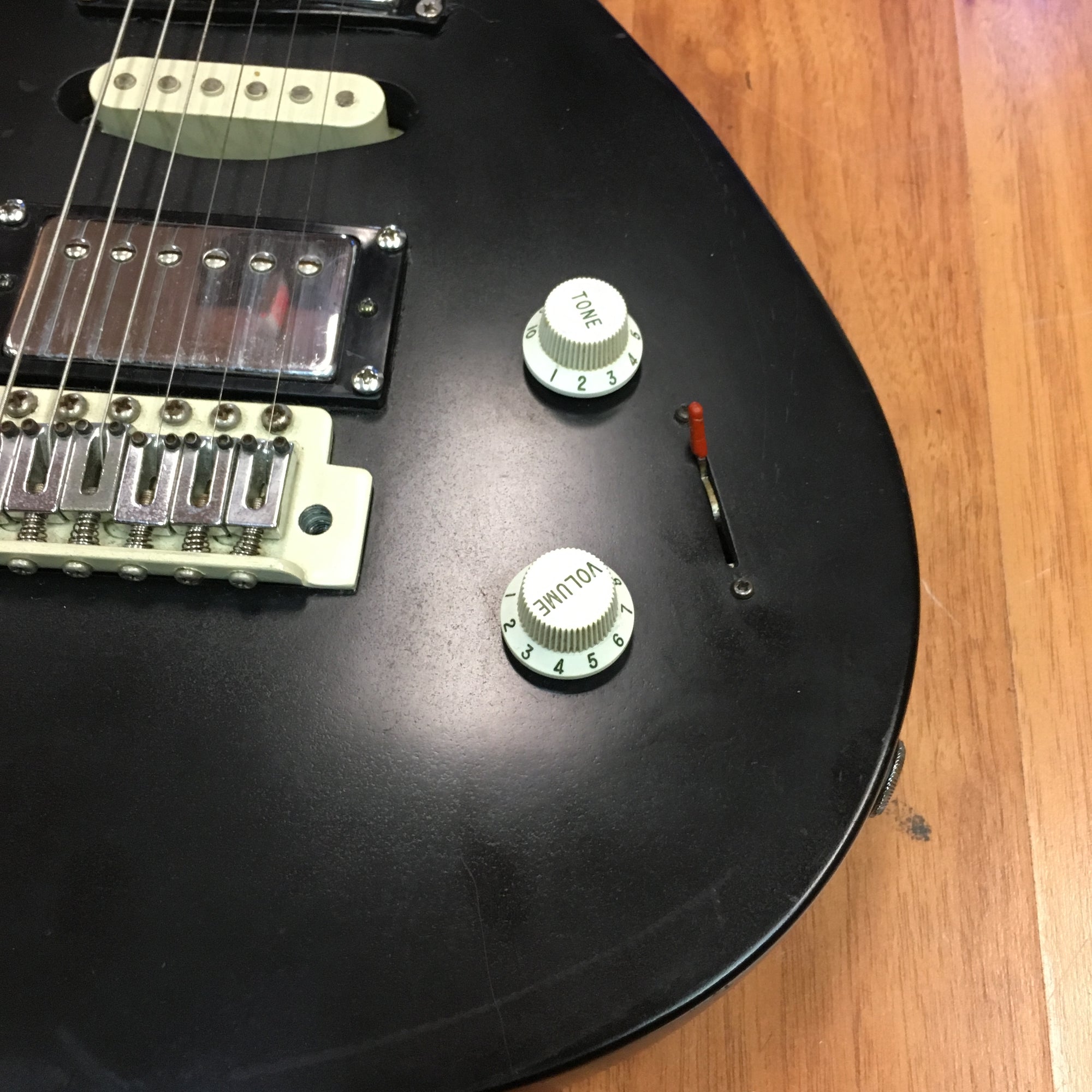 Lyon Custom Electric Guitar Teardrop Body Black