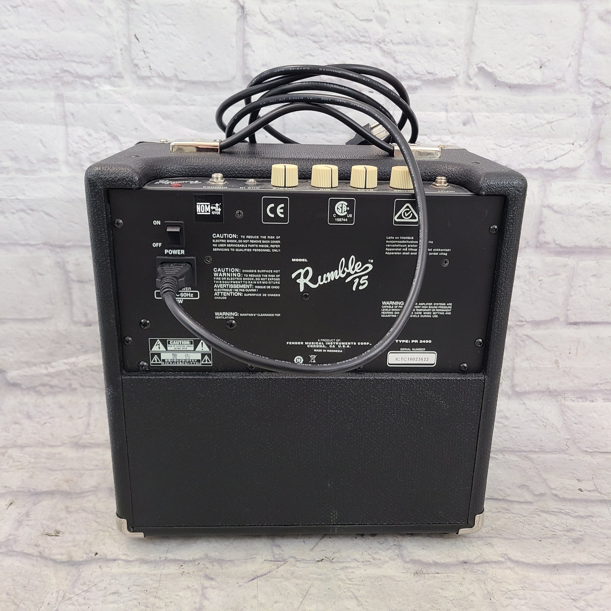 Fender Rumble 15 Bass Guitar Combo Amp