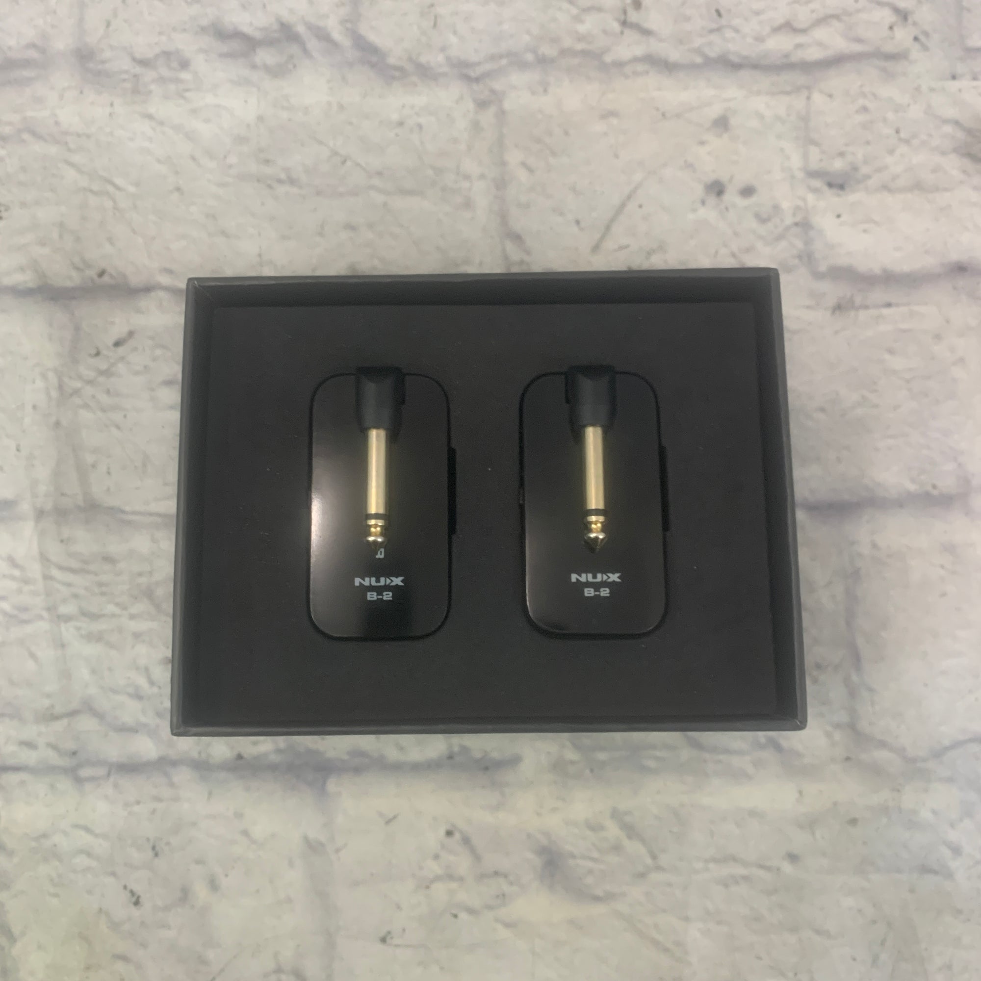 NuX B-2 2.4ghz Wireless Instrument System