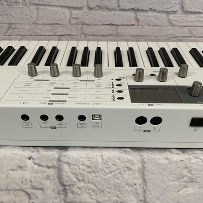 Waldorf Blofeld 49 Key Synthesizer