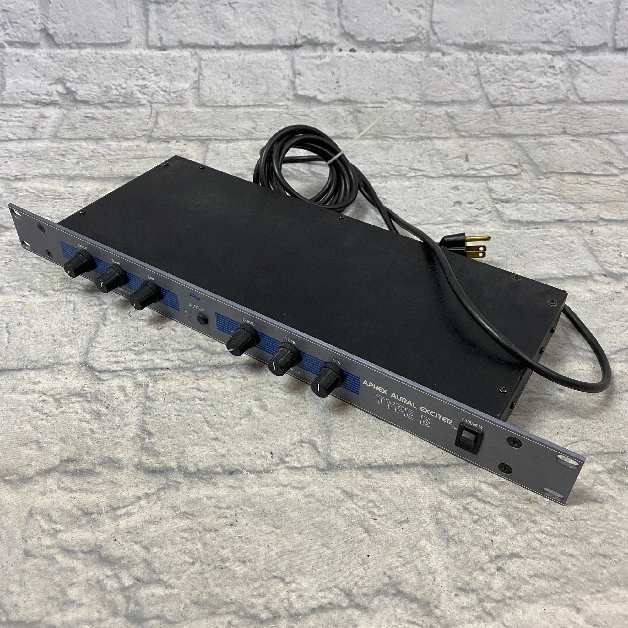 Vintage 1980s Aphex Aural Exciter Type B Rack Exciter - Evolution Music