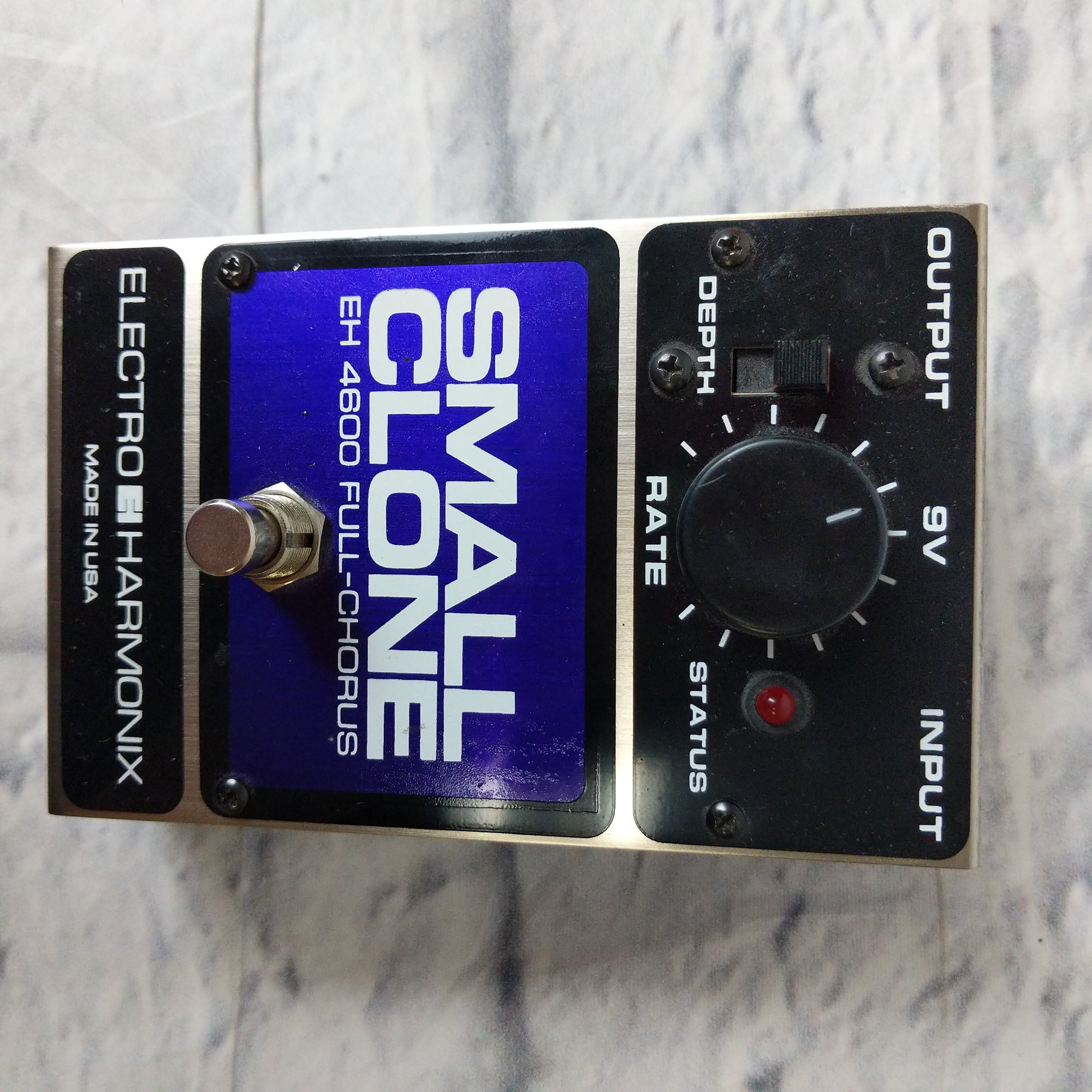 small clone pedal Electro Harmonix Small Clone EH 4600 Full Chorus Pedal