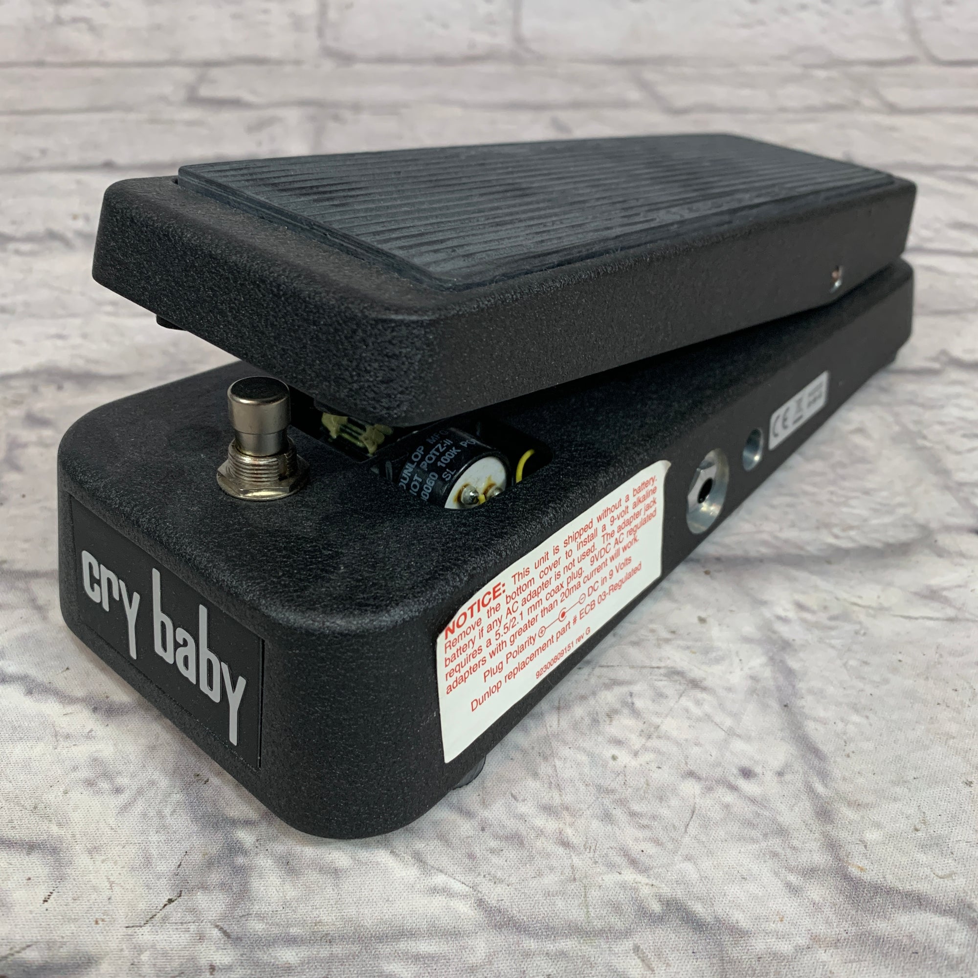 Dunlop Cry Baby Wah GCB-95 - Evolution Music