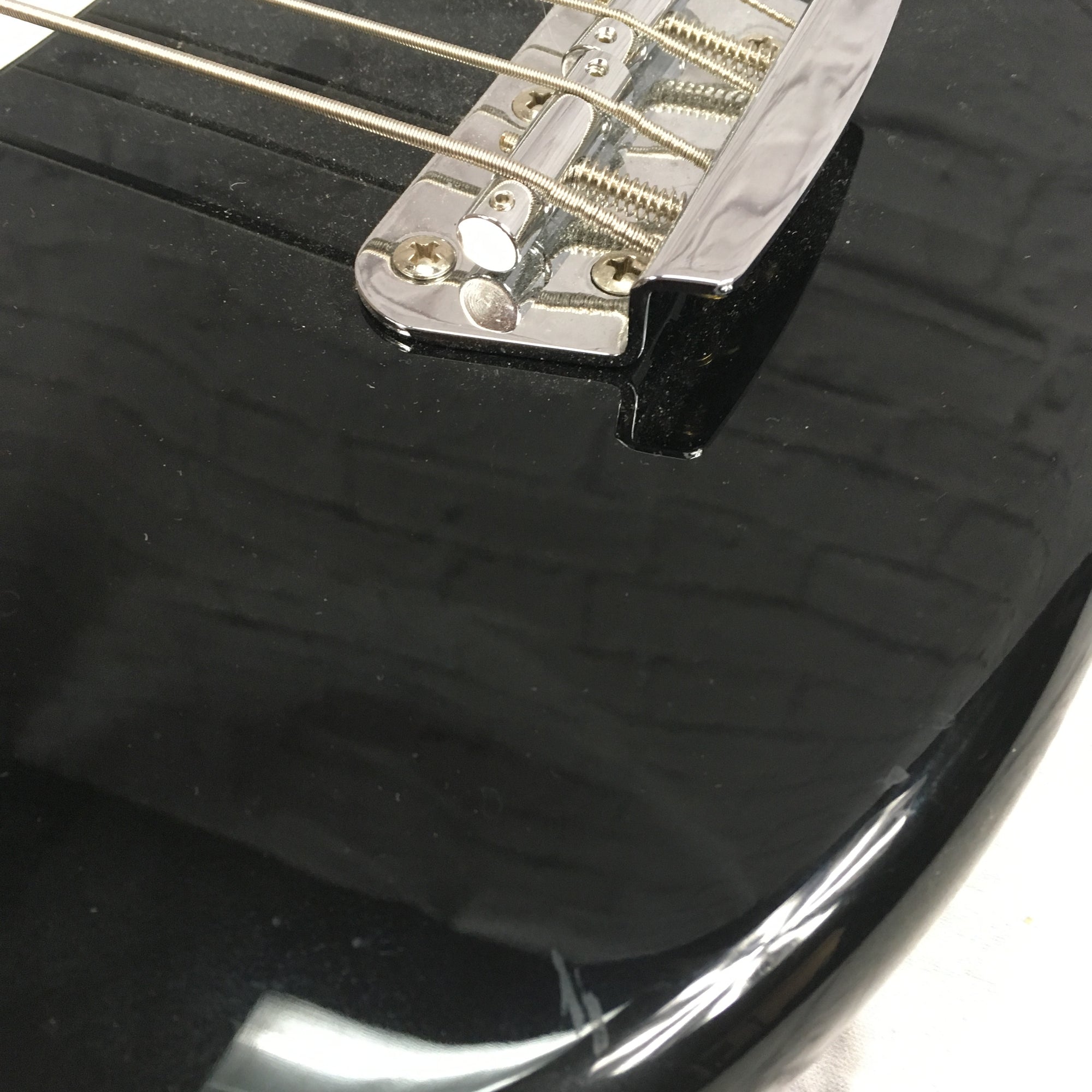 Squier Bronco Short Scale Bass
