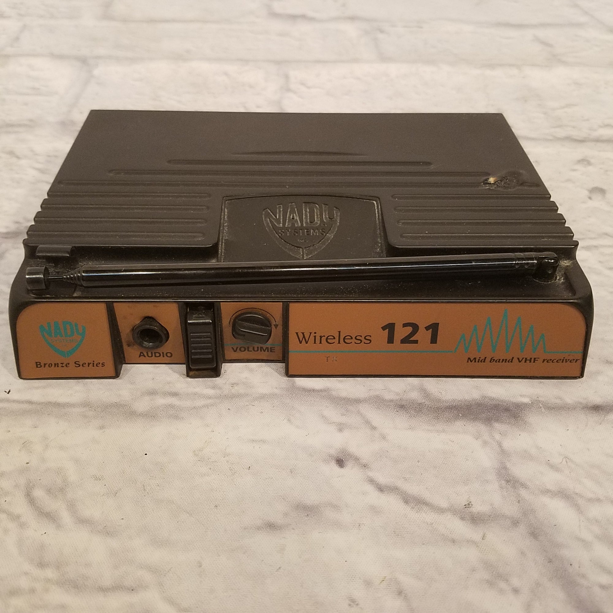 Nady 121 Bronze Series Wireless Guitar System