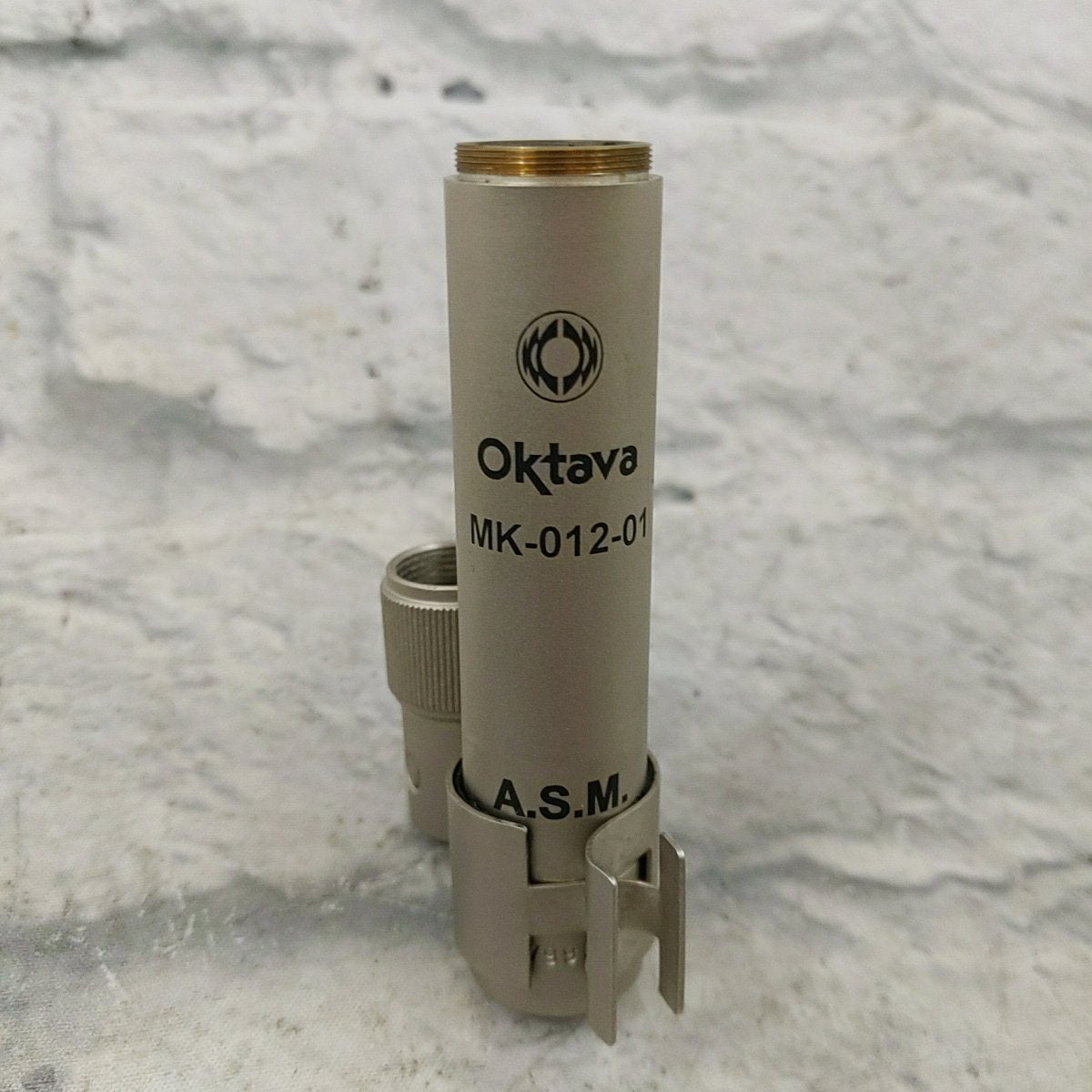 Oktava MK-012-01 Small Diaphagm Condenser Microphone