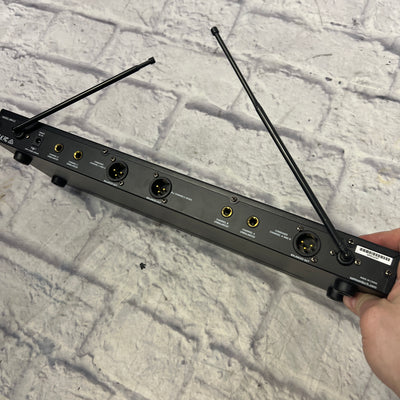 Samson Stage 412 4-Channel Handheld Wireless Microphone System