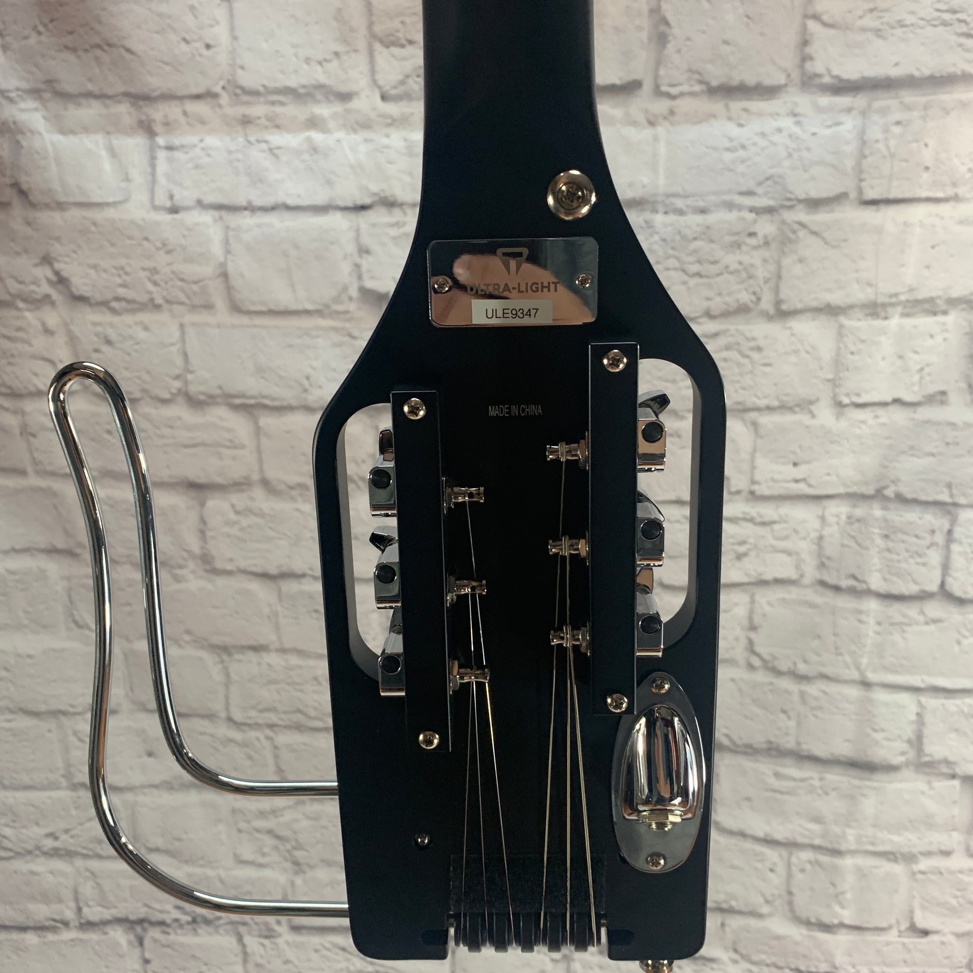 Traveler Ultralight Solid Body Guitar with Lap Rest