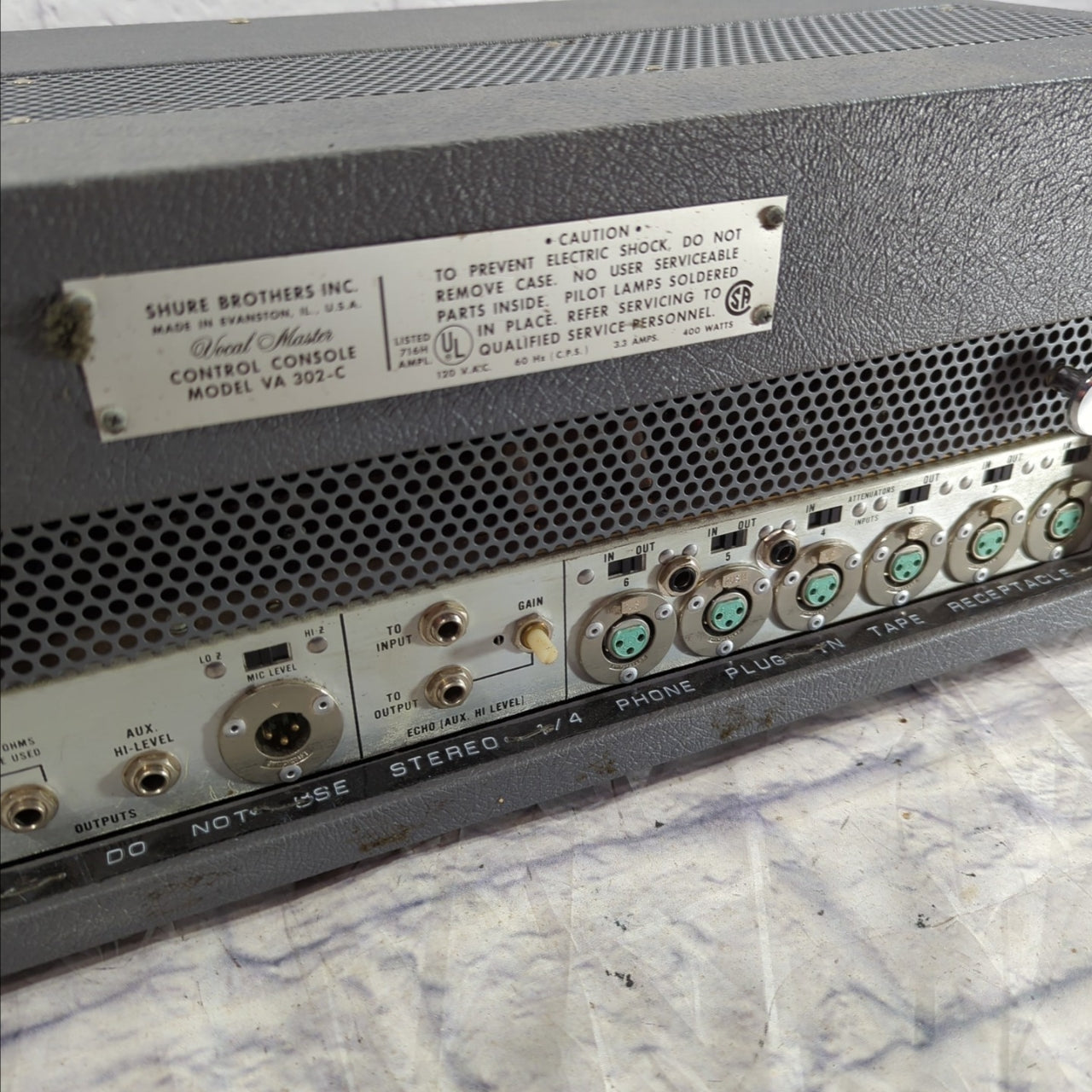 Shure Vocal Master VA 302C Microphone Mixer Evolution Music