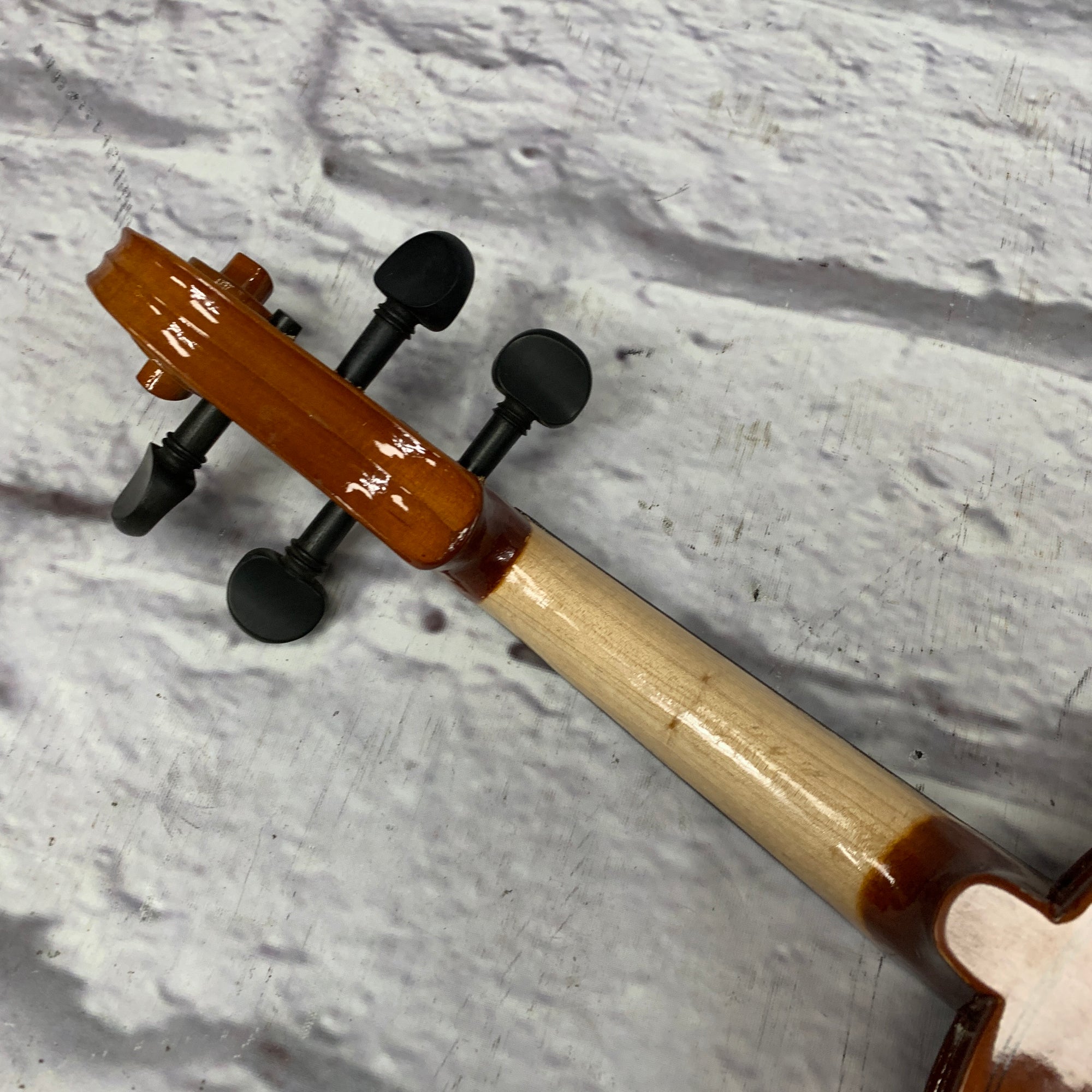 Crescent 4/4 Violin