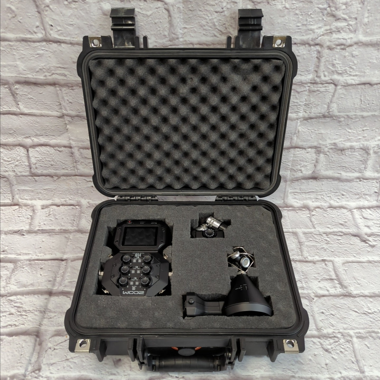 Zoom H8 8-Input Handy Recorder