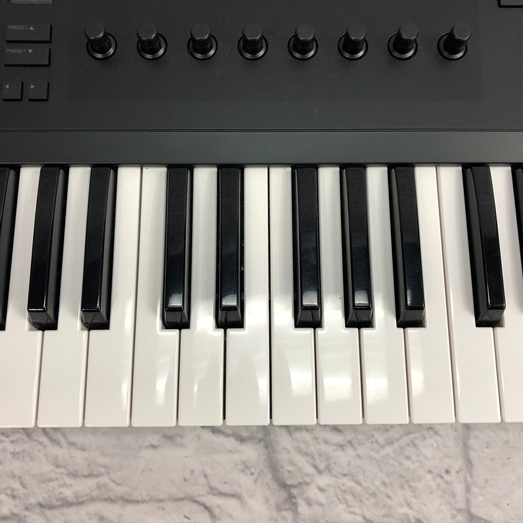 Native Instruments A61 61 Key Controller