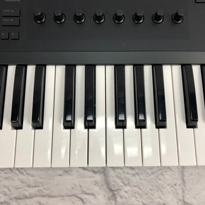 Native Instruments A61 61 Key Controller