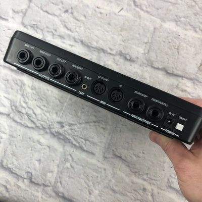 Alesis SR16 16-Bit Drum Machine